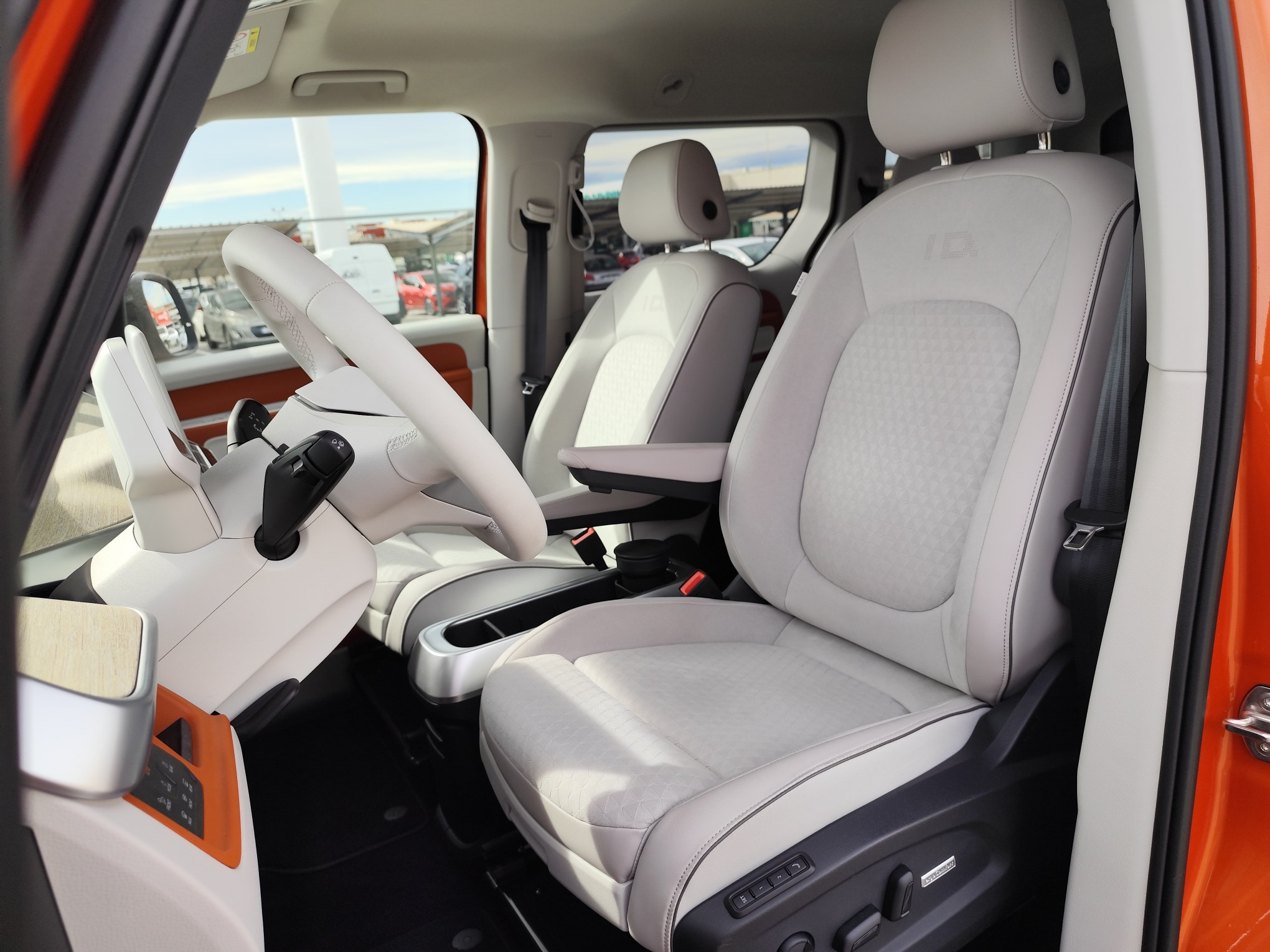 VOLKSWAGEN ID.BUZZ PRO 150 KW ELECTRICO 204 CV 2024 SOLO 1.100 KM AUTOMATICO