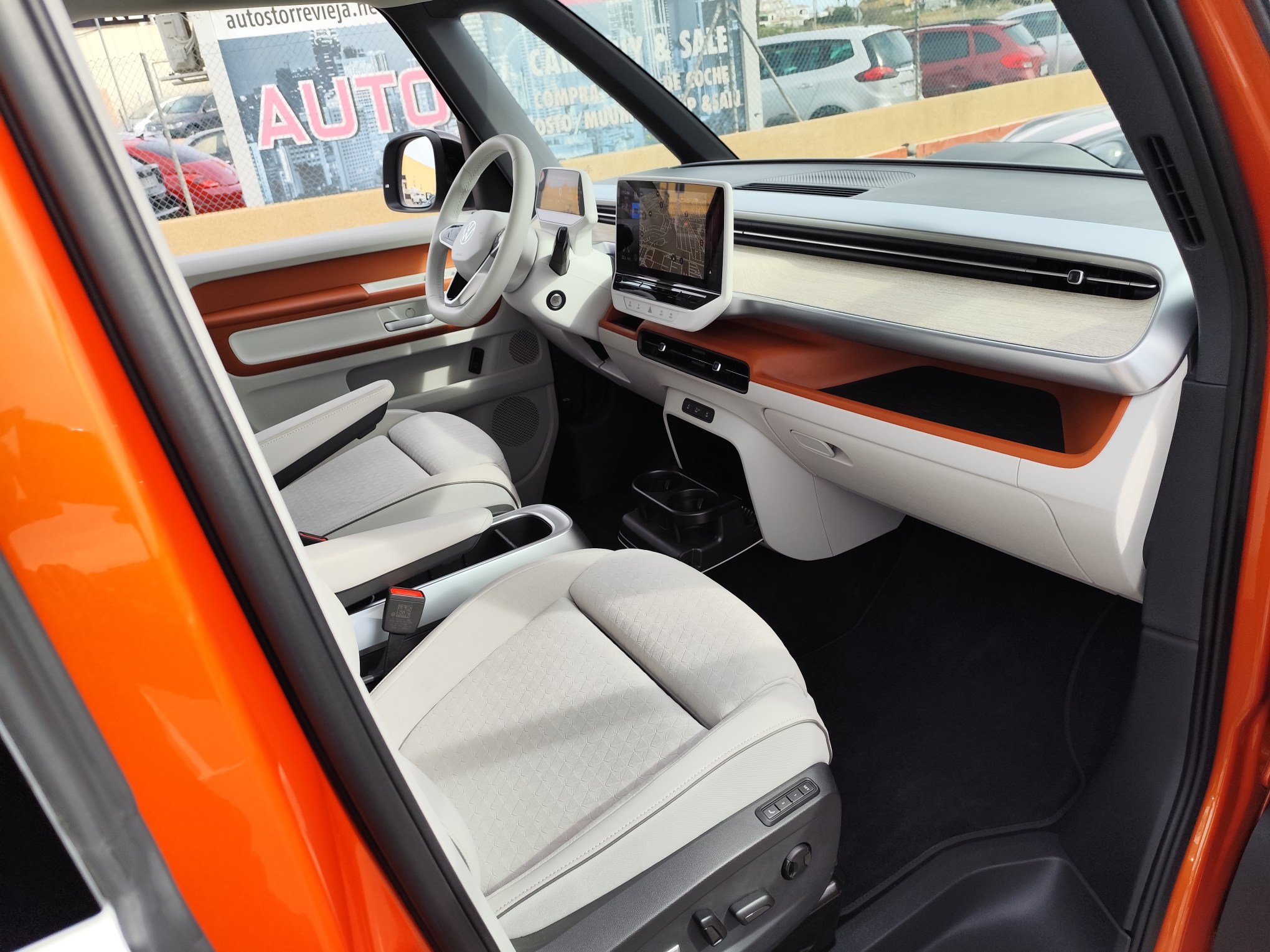 VOLKSWAGEN ID.BUZZ PRO 150 KW ELECTRICO 204 CV 2024 SOLO 1.100 KM AUTOMATICO