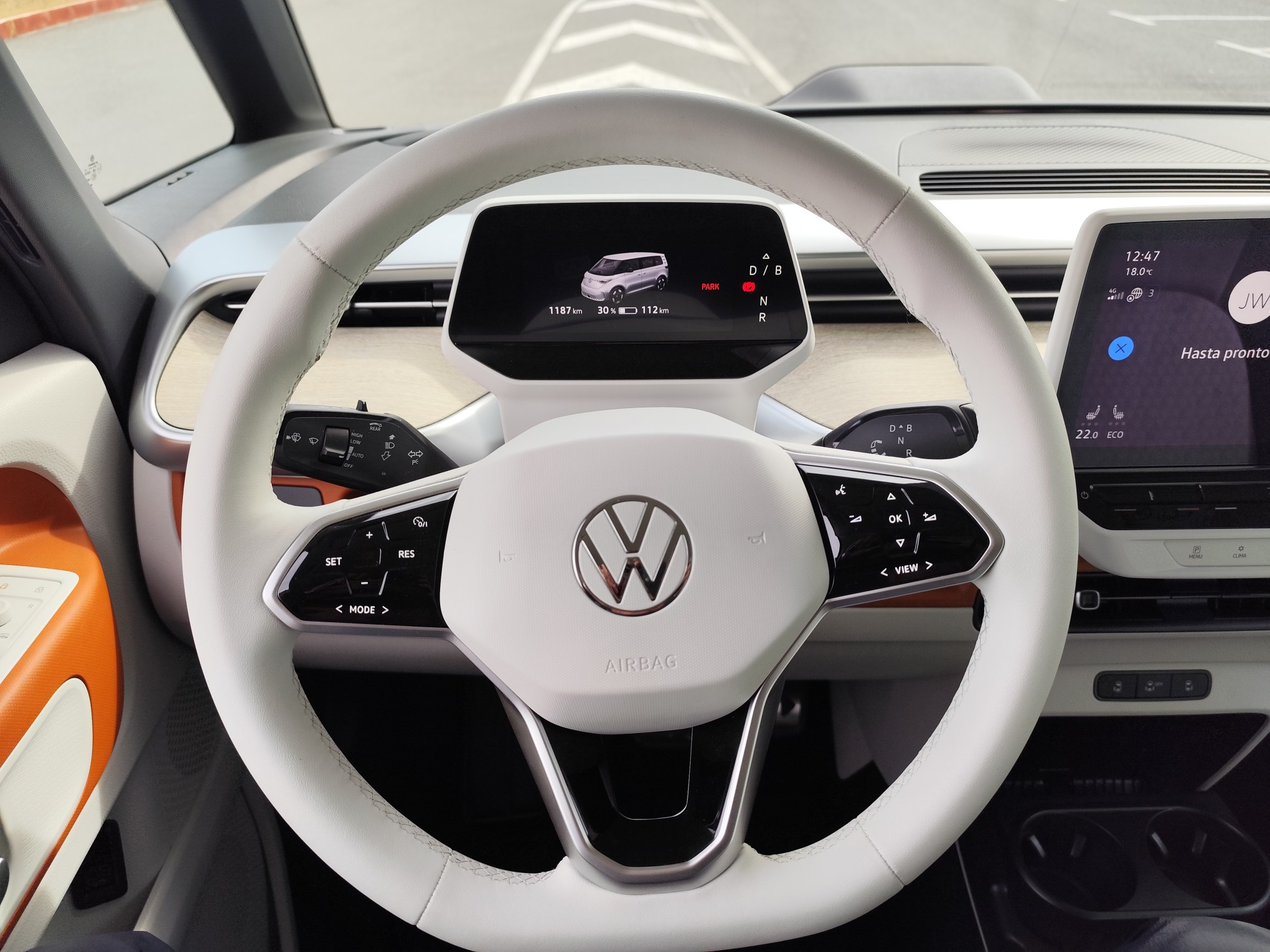 VOLKSWAGEN ID.BUZZ PRO 150 KW ELECTRICO 204 CV 2024 SOLO 1.100 KM AUTOMATICO