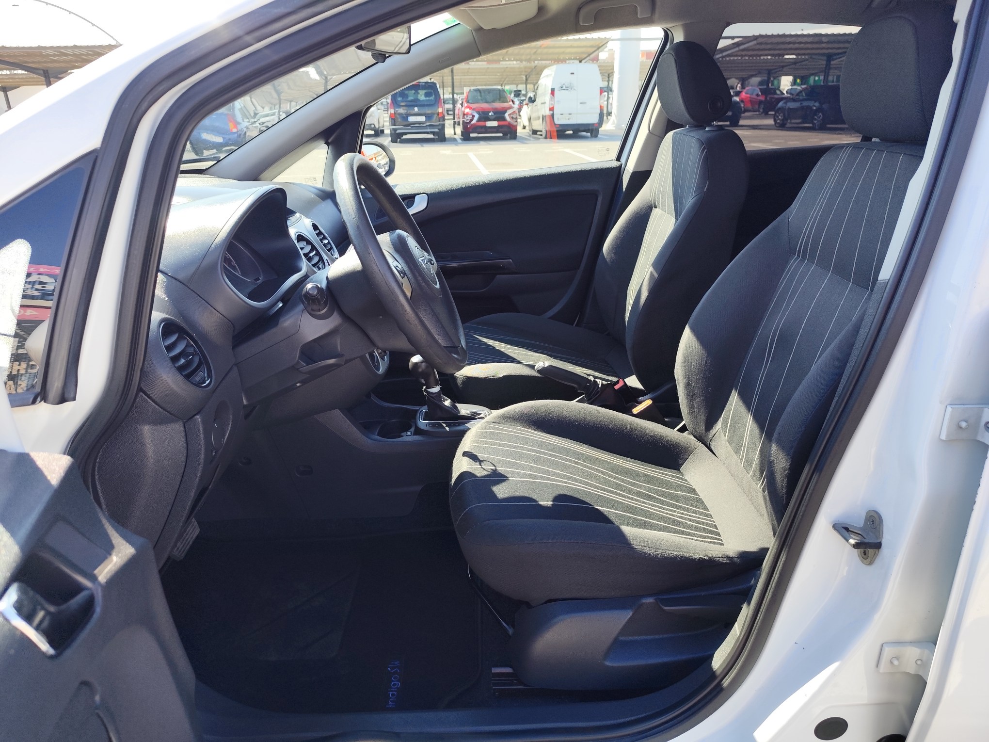 OPEL CORSA 1.4 GASOLINA 90 CV 2009 157.000 KM AUTOMATICO