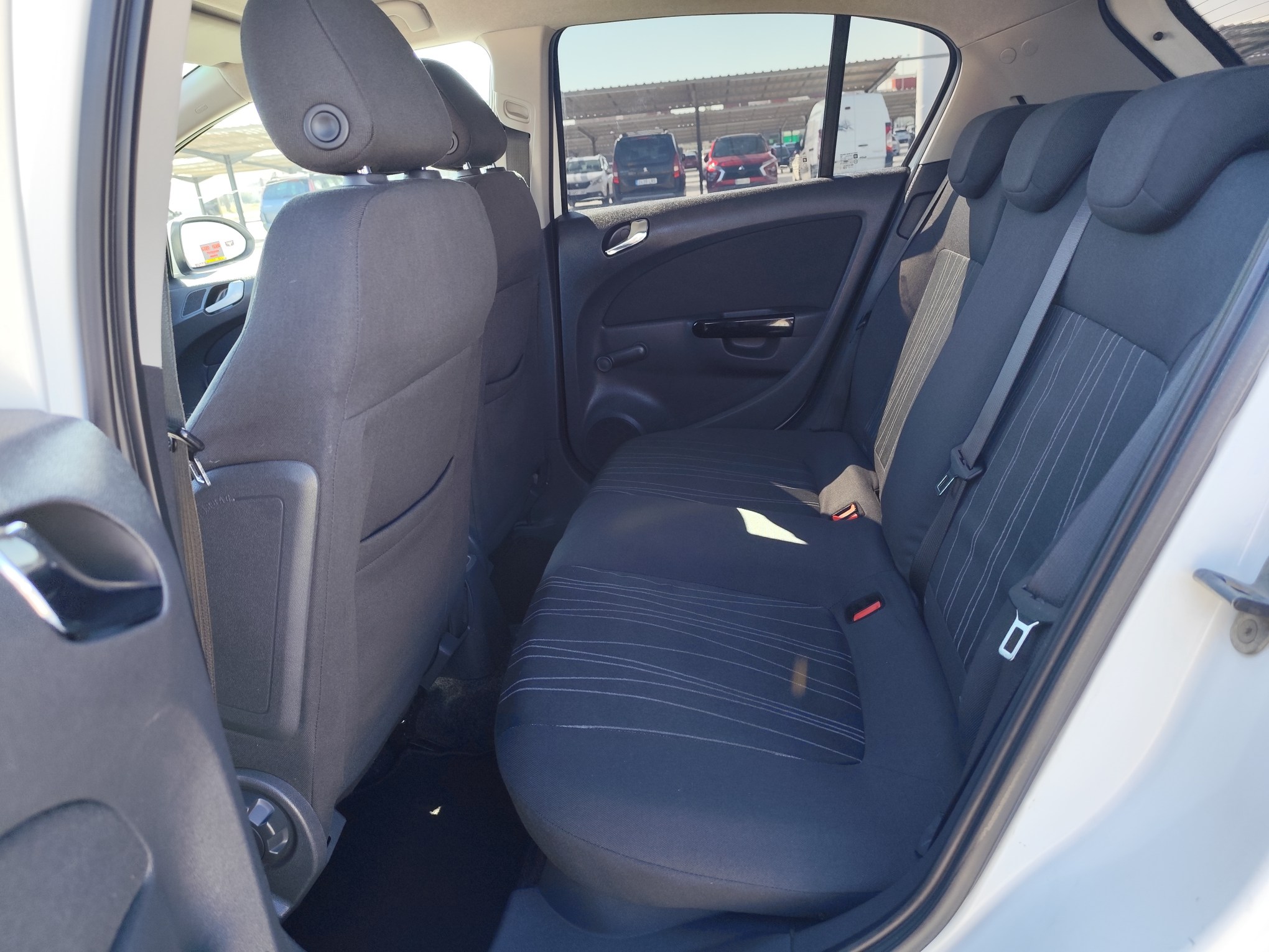 OPEL CORSA 1.4 GASOLINA 90 CV 2009 157.000 KM AUTOMATICO