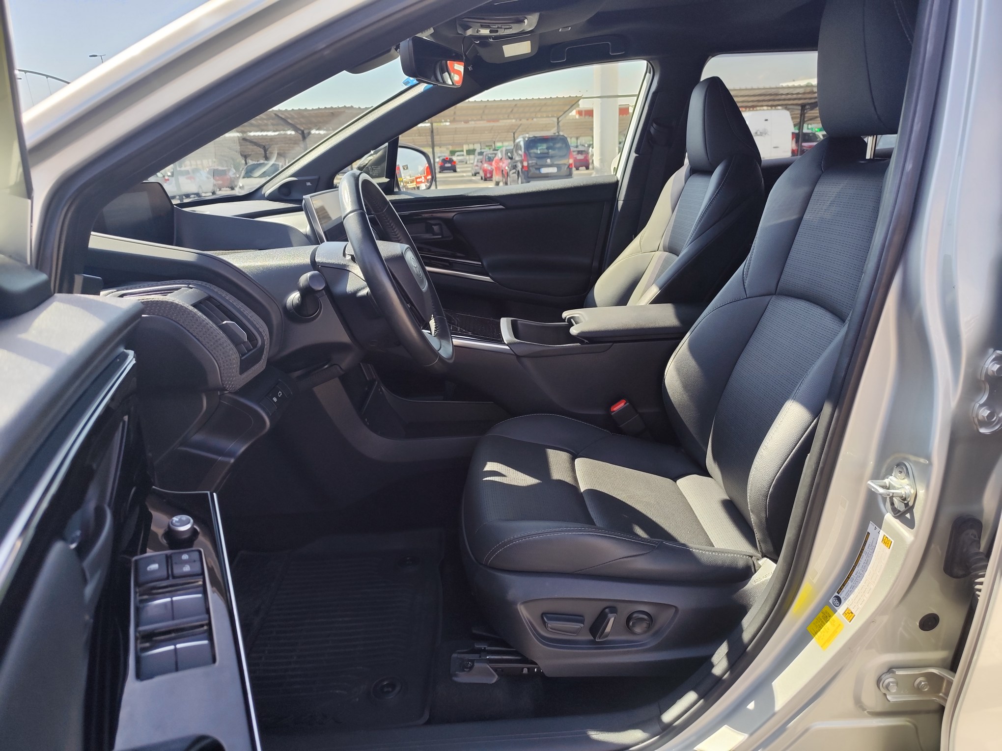 TOYOTA BZ4X 160 KW 218 CV DOBLE MOTOR ELECTRICO 12/2022 SOLO 38.000 KM AUTOMATICO