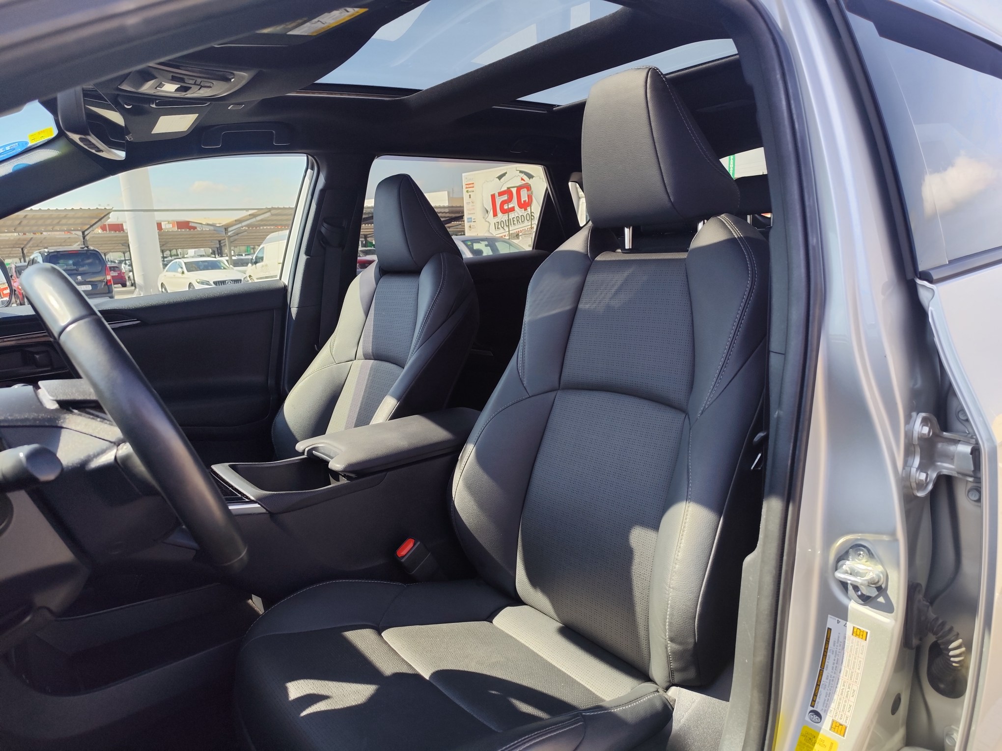 TOYOTA BZ4X 160 KW 218 CV DOBLE MOTOR ELECTRICO 12/2022 SOLO 38.000 KM AUTOMATICO