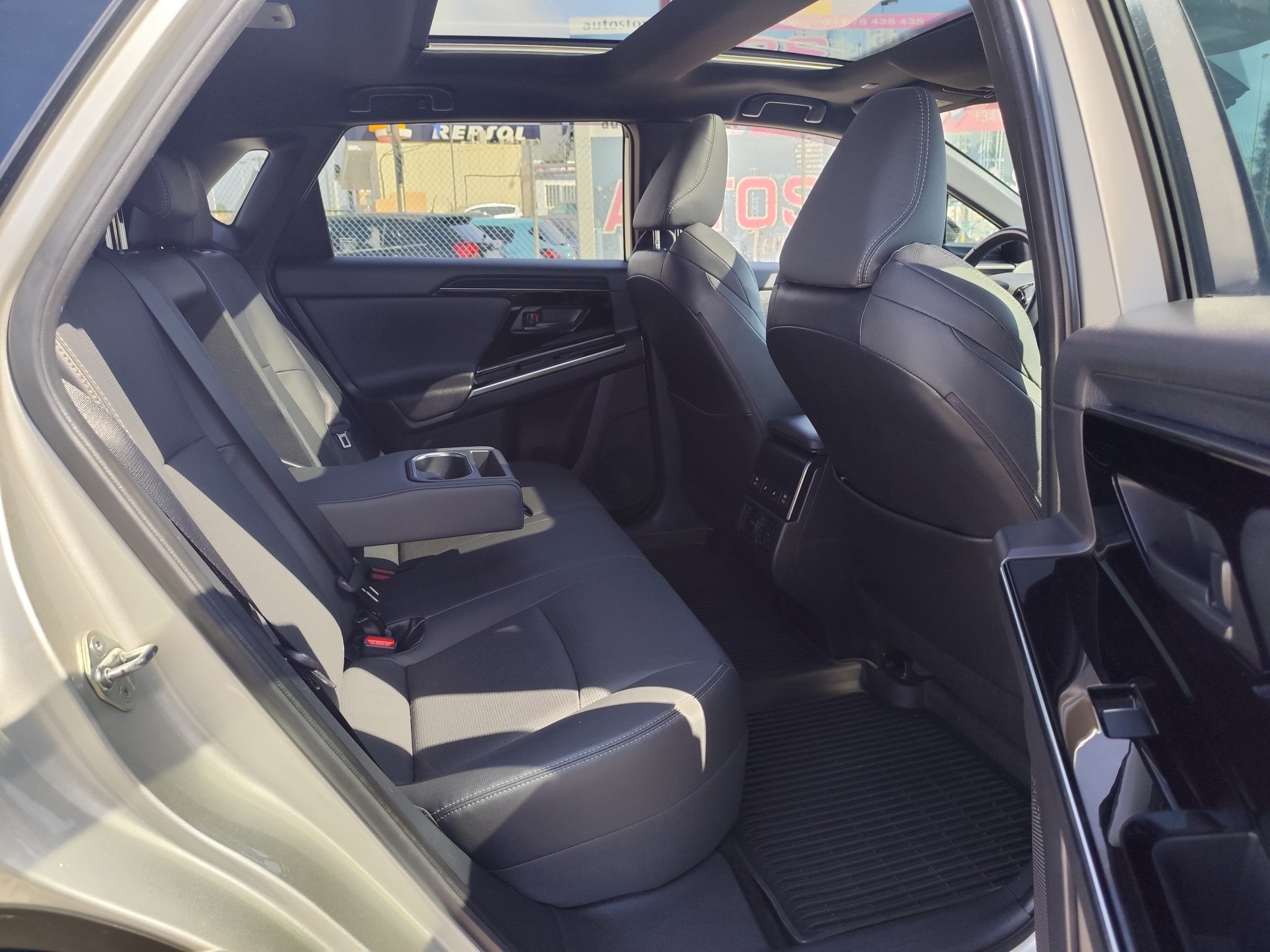 TOYOTA BZ4X 160 KW 218 CV DOBLE MOTOR ELECTRICO 12/2022 SOLO 38.000 KM AUTOMATICO