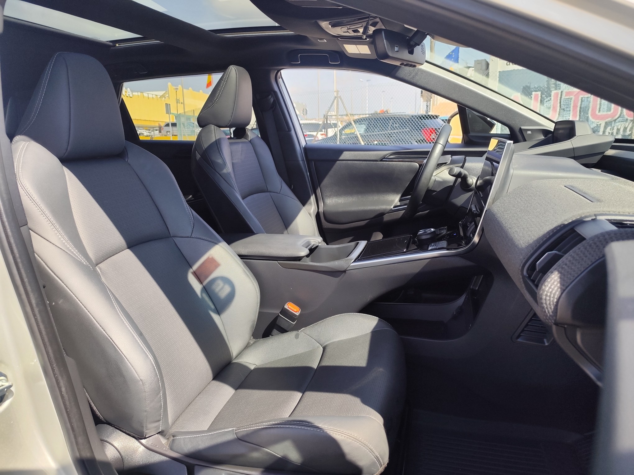 TOYOTA BZ4X 160 KW 218 CV DOBLE MOTOR ELECTRICO 12/2022 SOLO 38.000 KM AUTOMATICO