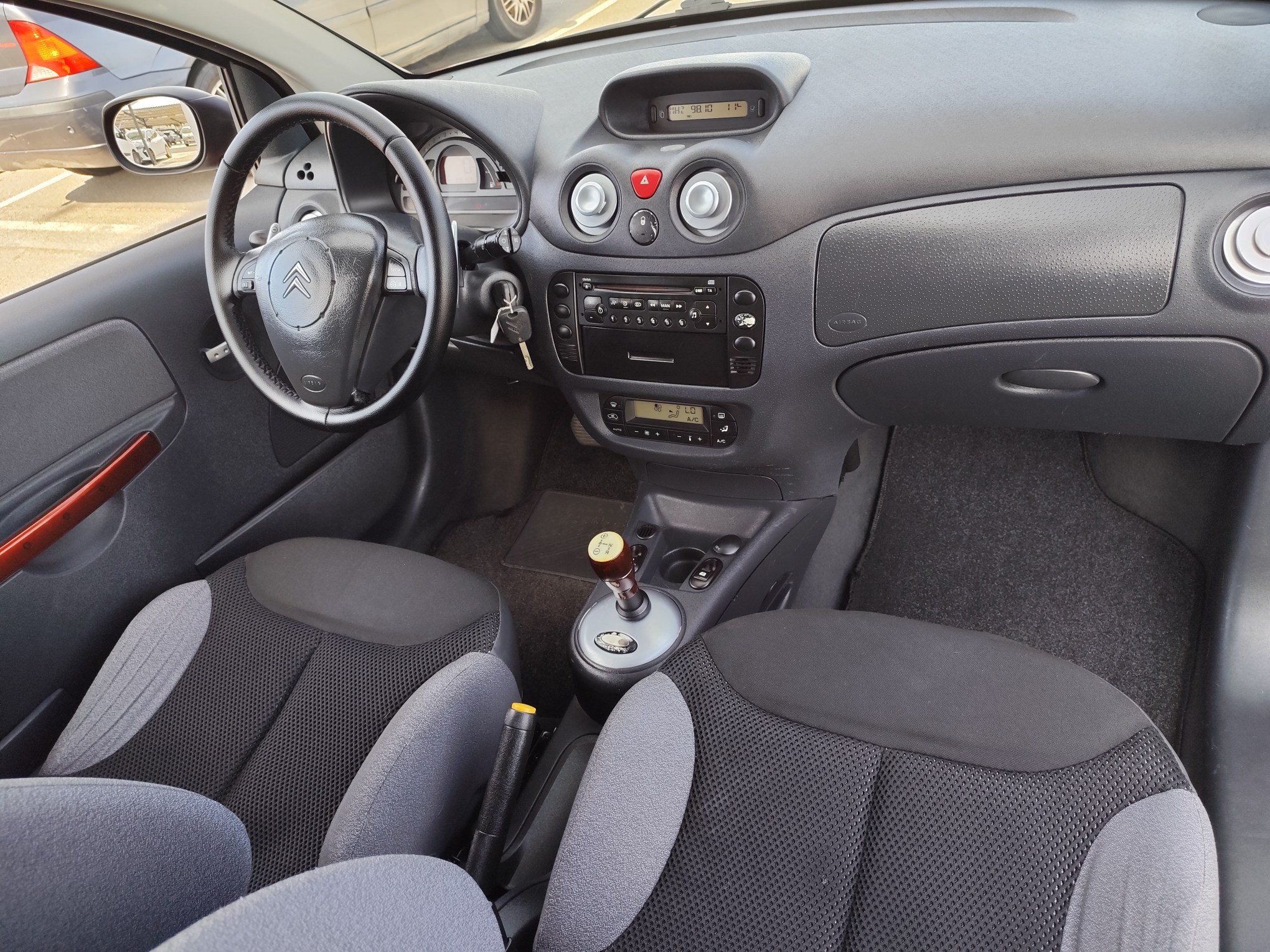 CITROEN C2 1.4 GASOLINA 73 CV 106.000 KM 2004 AUTOMATICO