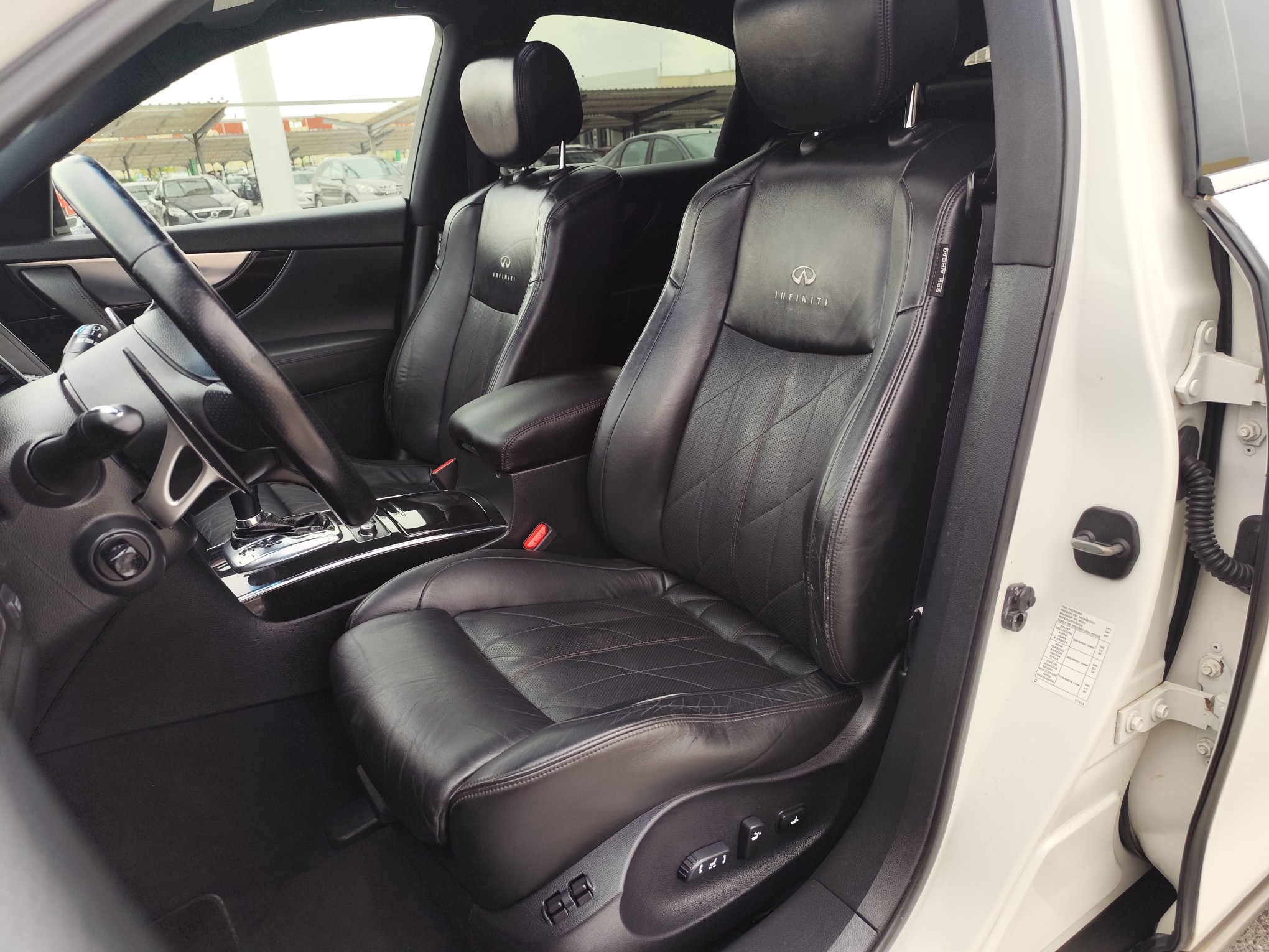 INFINITI FX-37 S 3.7 GASOLINA 320 CV 2009 222.000 KM AUTOMATICO