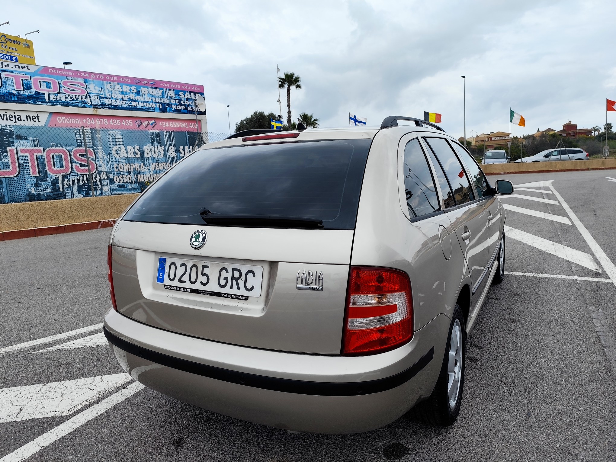 SKODA FABIA 1.4 GASOLINA 75 CV 2004 149.000 KM AUTOMATICO