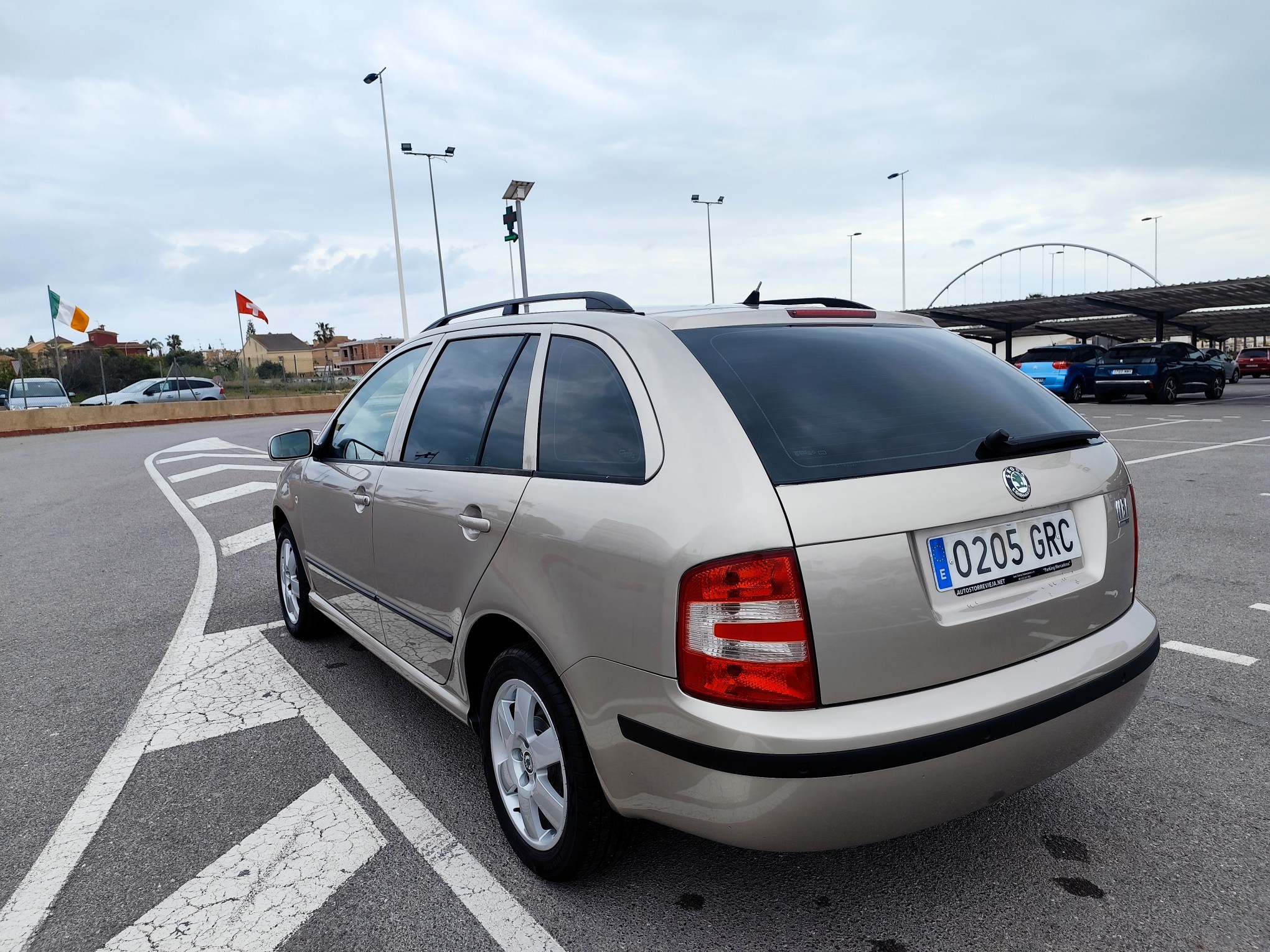 SKODA FABIA 1.4 GASOLINA 75 CV 2004 149.000 KM AUTOMATICO