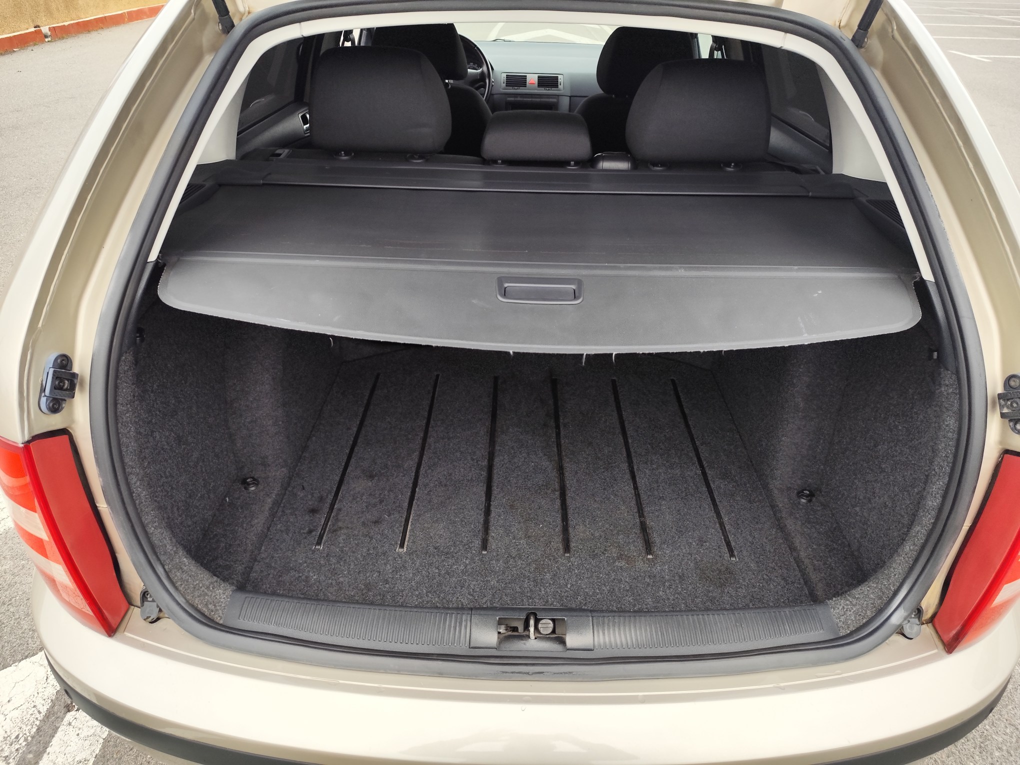 SKODA FABIA 1.4 GASOLINA 75 CV 2004 149.000 KM AUTOMATICO