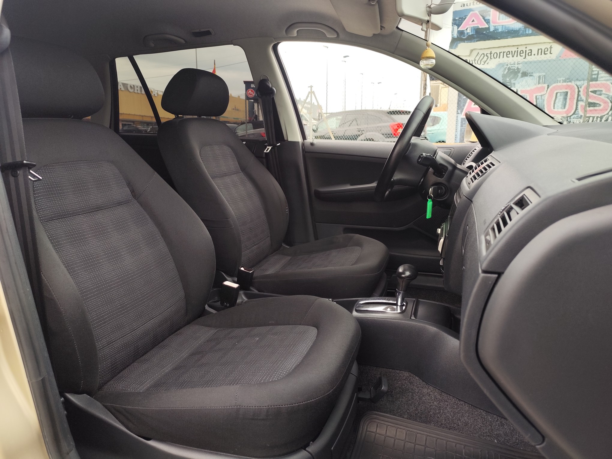 SKODA FABIA 1.4 GASOLINA 75 CV 2004 149.000 KM AUTOMATICO