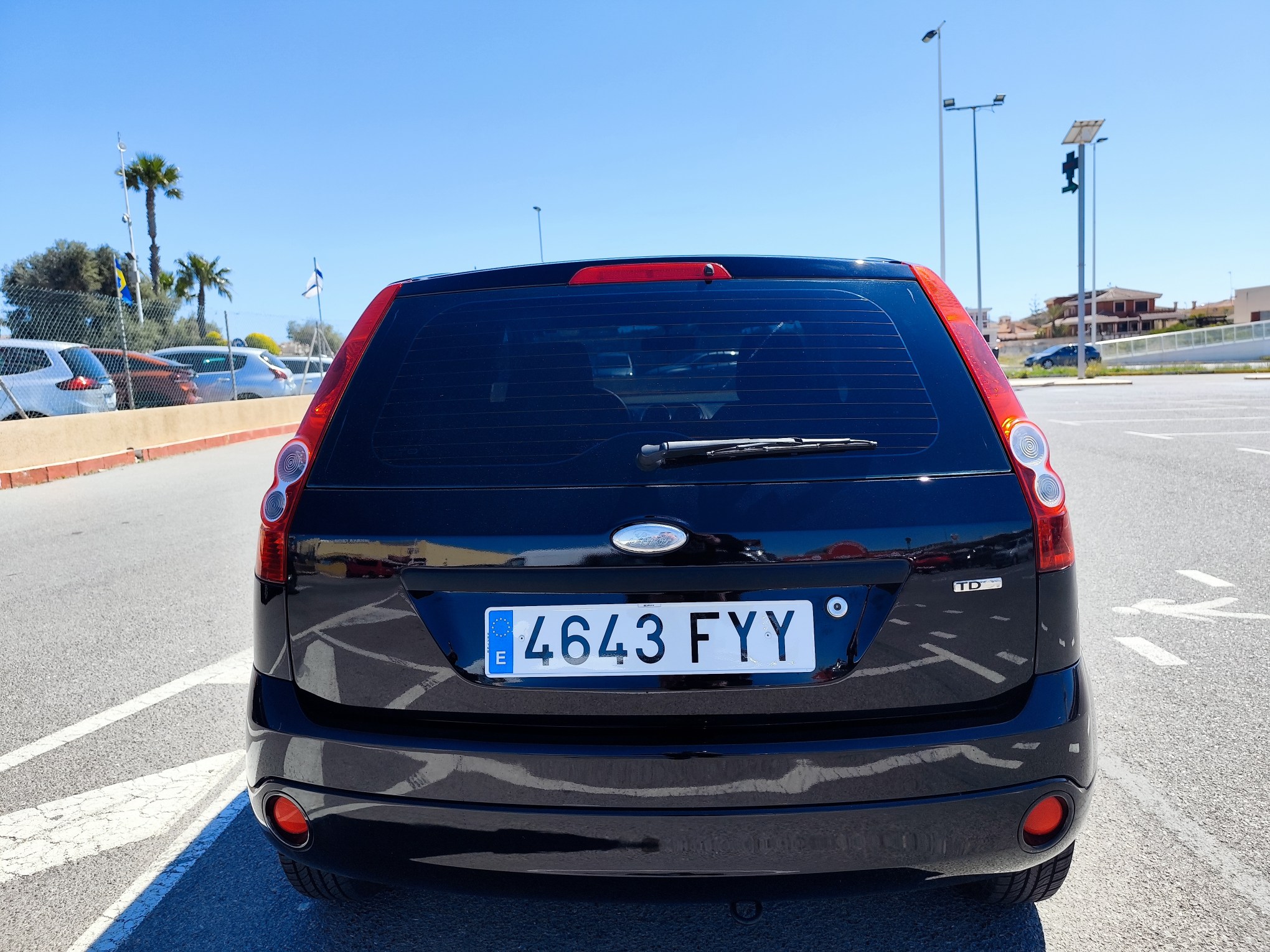 FORD FIESTA 1.4 DIESEL 68 CV 2008 SOLO 65.000 KM MANUAL