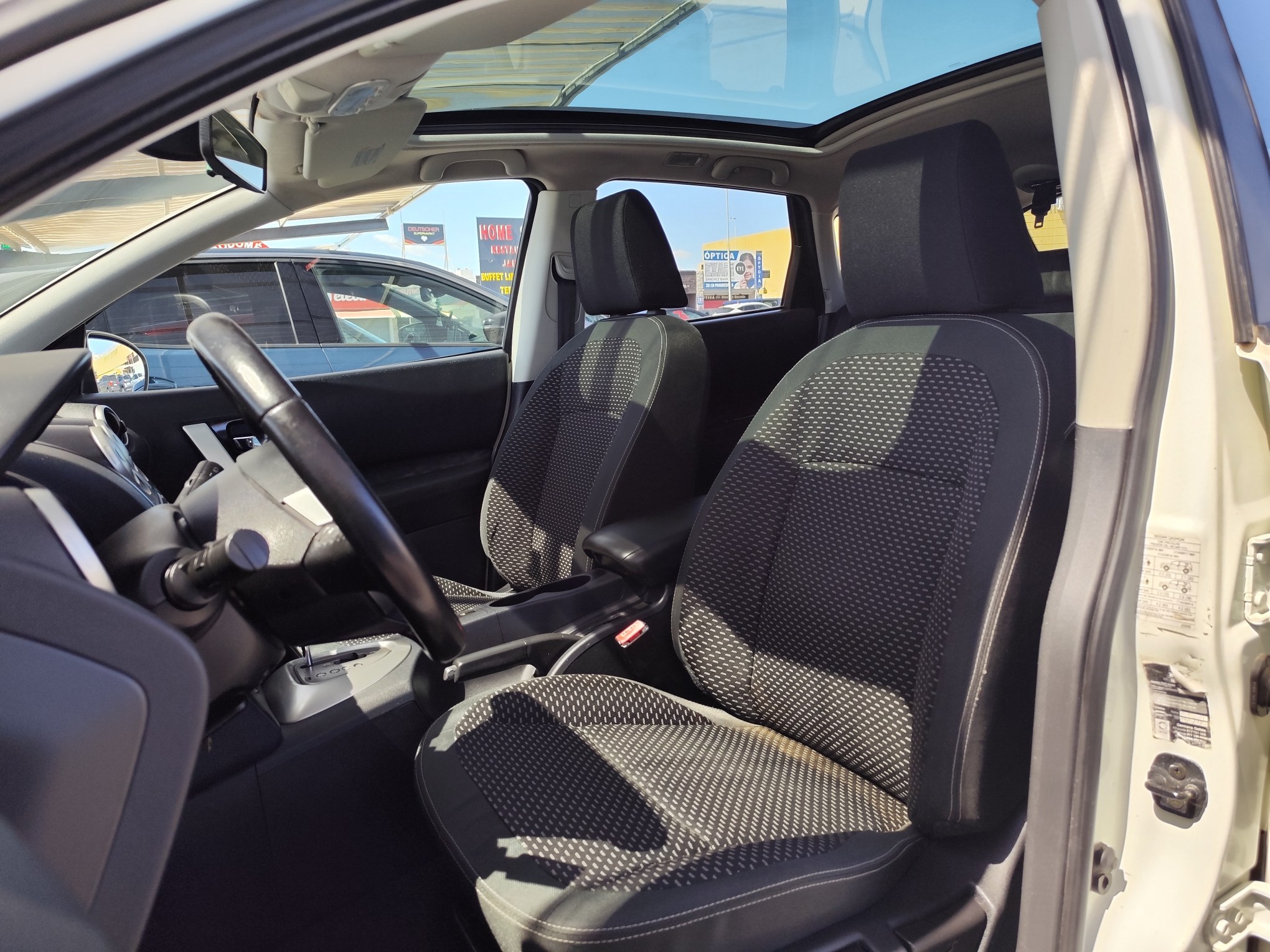 NISSAN QASHQAI 2.0 GASOLINA 140 CV 2010 188.000 KM AUTOMATICO