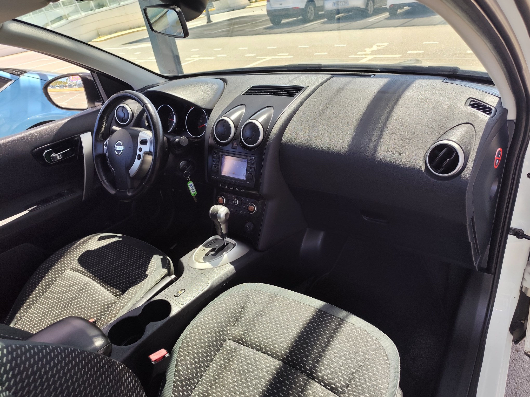 NISSAN QASHQAI 2.0 GASOLINA 140 CV 2010 188.000 KM AUTOMATICO