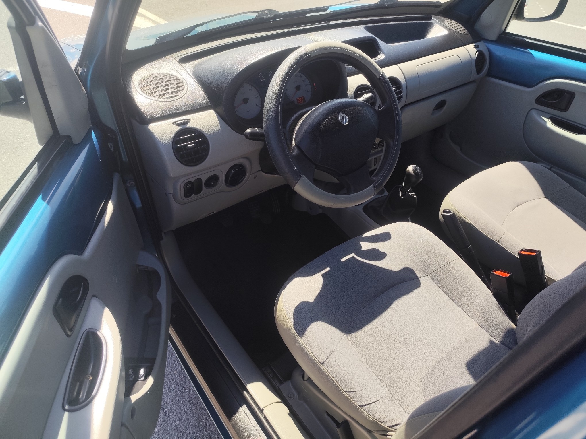 RENAULT KANGOO 1.5 DIESEL 65 CV 2004 270.000 KM MANUAL