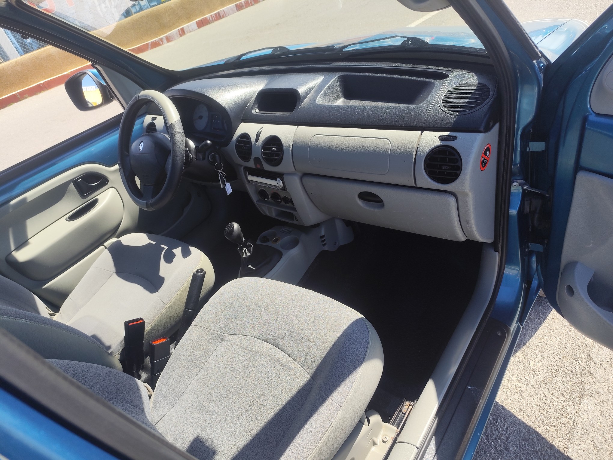 RENAULT KANGOO 1.5 DIESEL 65 CV 2004 270.000 KM MANUAL