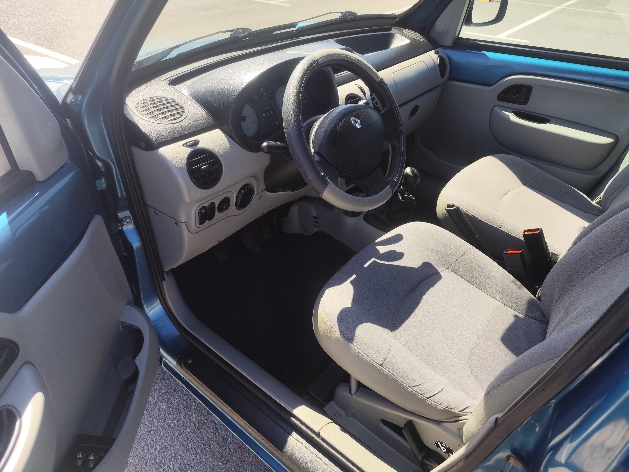 RENAULT KANGOO 1.5 DIESEL 65 CV 2004 270.000 KM MANUAL