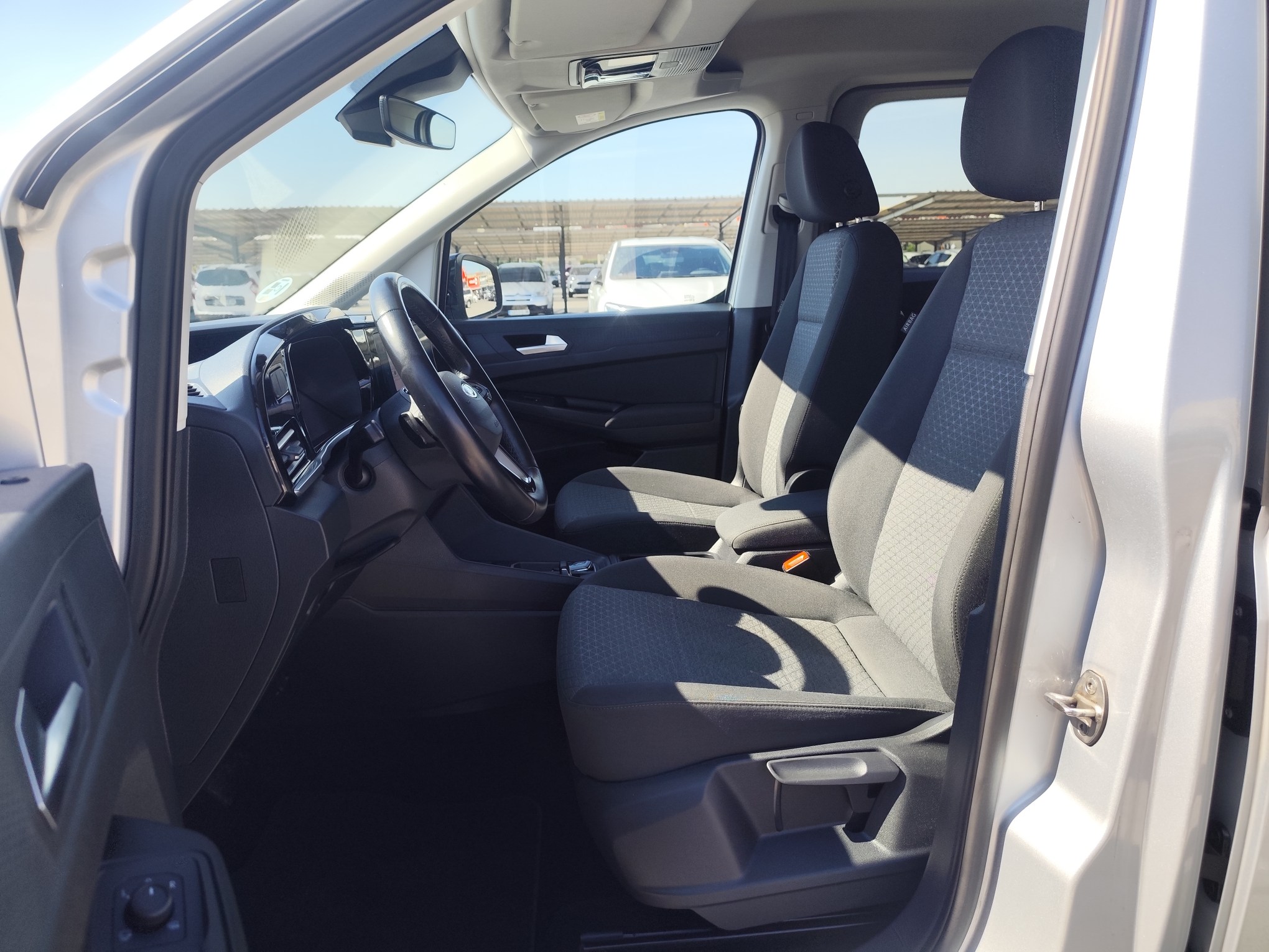 FORD TOURNEO CONNECT 1.5 GASOLINA 115 CV  2023 100.000 KM AUTOMATICO