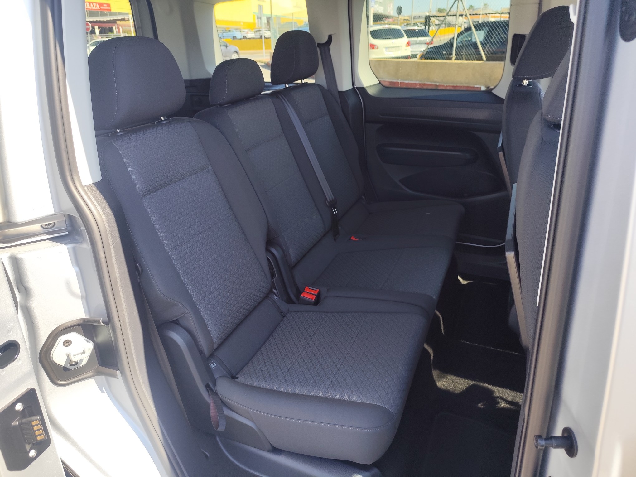 FORD TOURNEO CONNECT 1.5 GASOLINA 115 CV  2023 100.000 KM AUTOMATICO