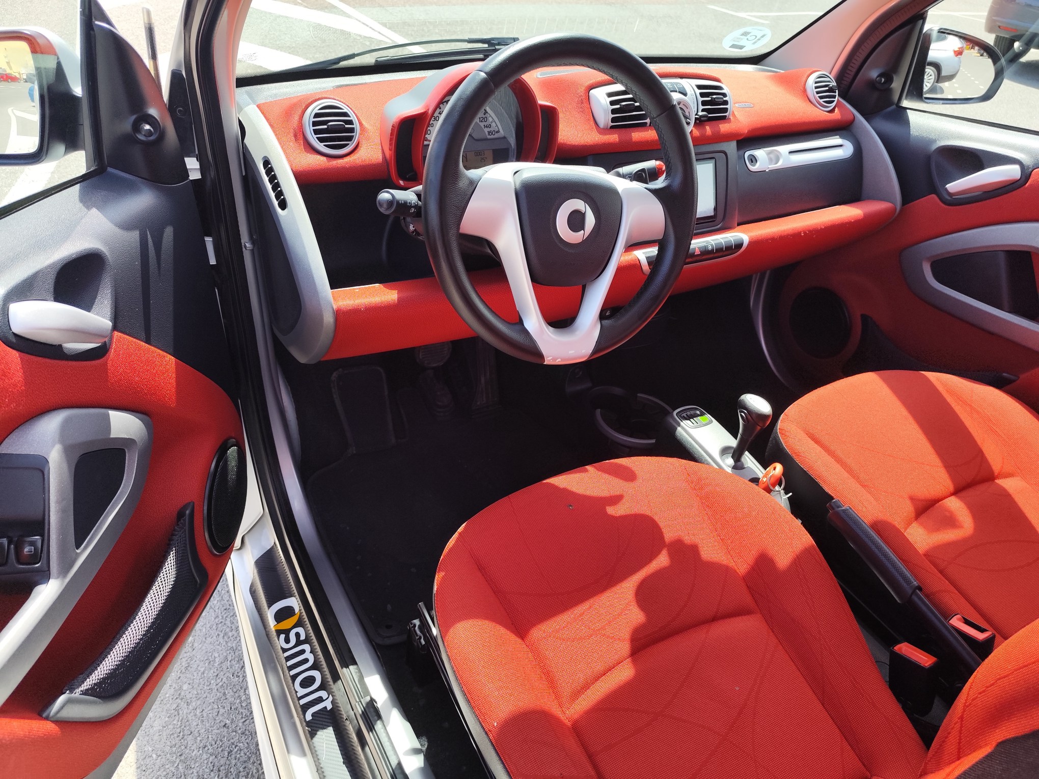 SMART FORTWO MHD 1.0 GASOLINA 70 CV 122.000 KM 2012 AUTOMATICO