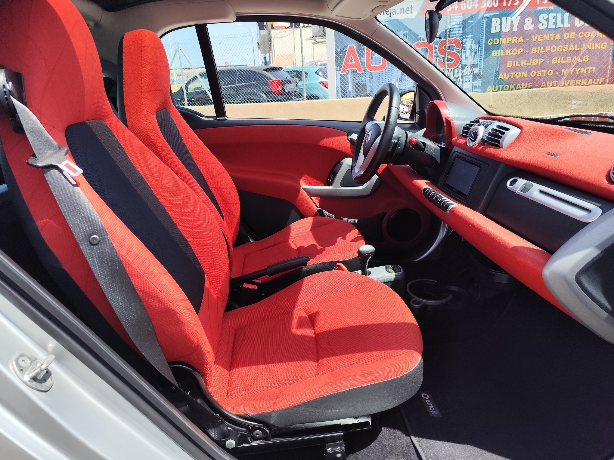 SMART FORTWO MHD 1.0 GASOLINA 70 CV 122.000 KM 2012 AUTOMATICO