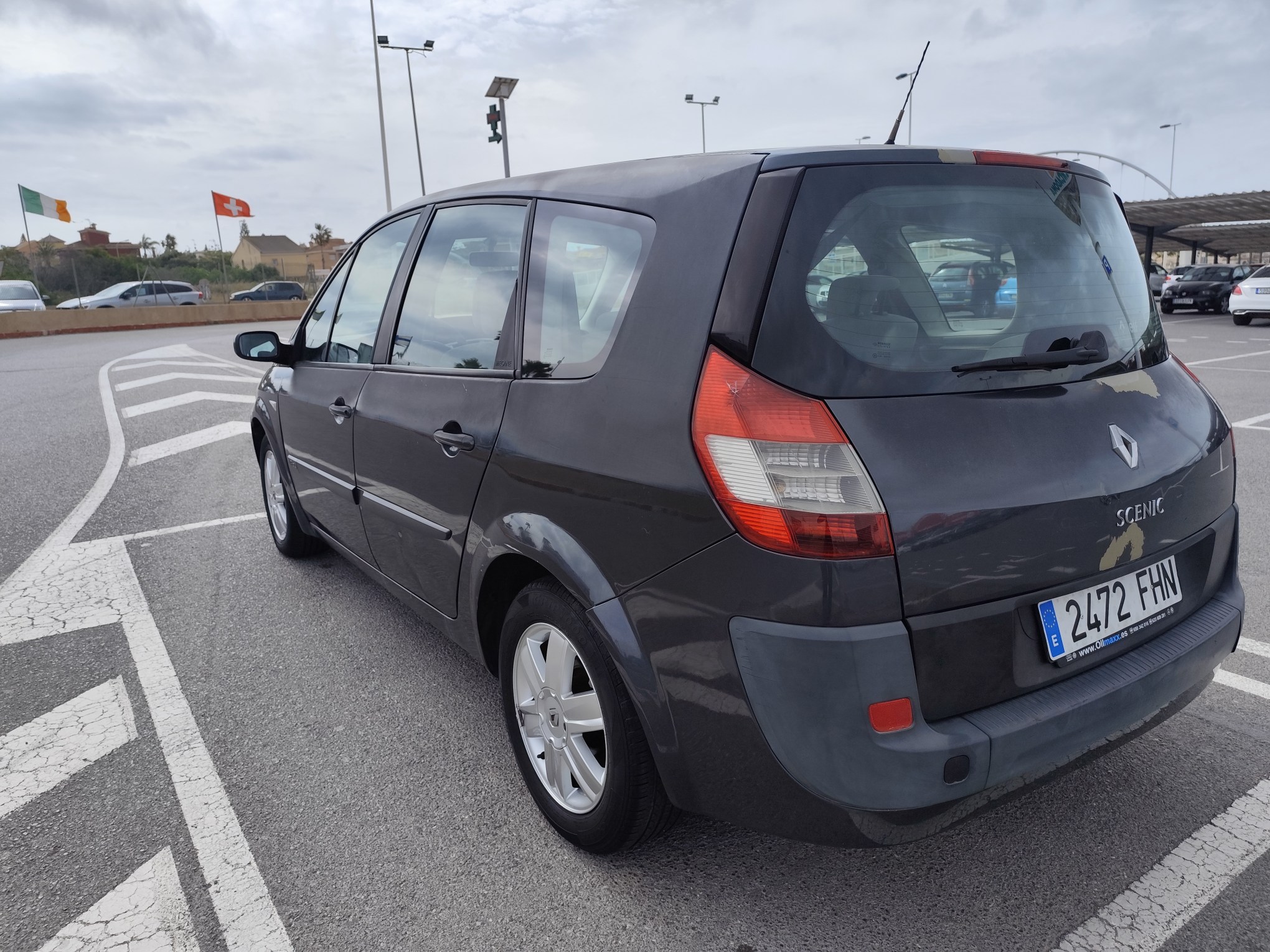 RENAUL GRAND SCENIC 1.9 DIESEL 130 CV 2006 7 PLAZAS 289.000 KM MANUAL