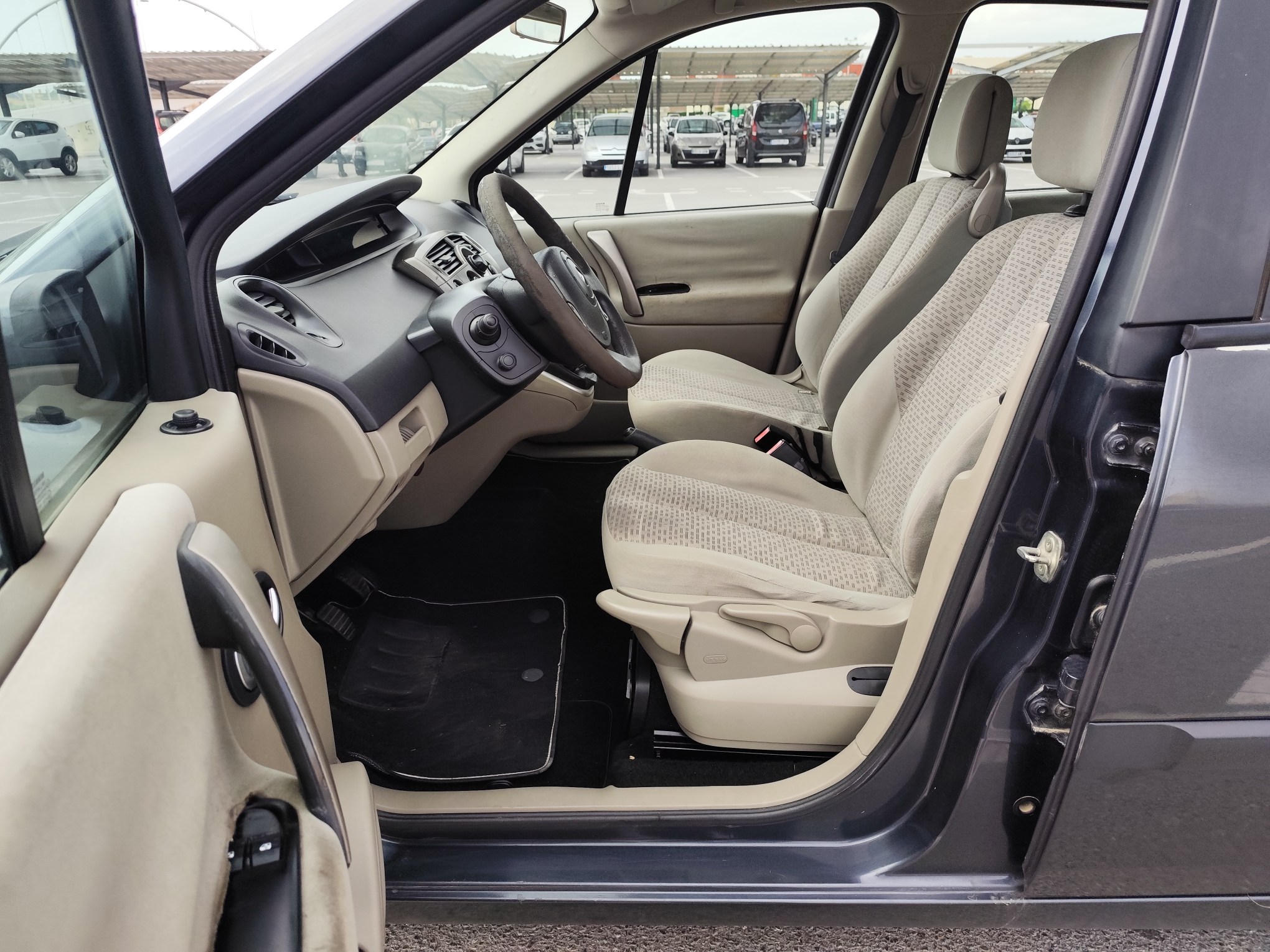 RENAUL GRAND SCENIC 1.9 DIESEL 130 CV 2006 7 PLAZAS 289.000 KM MANUAL