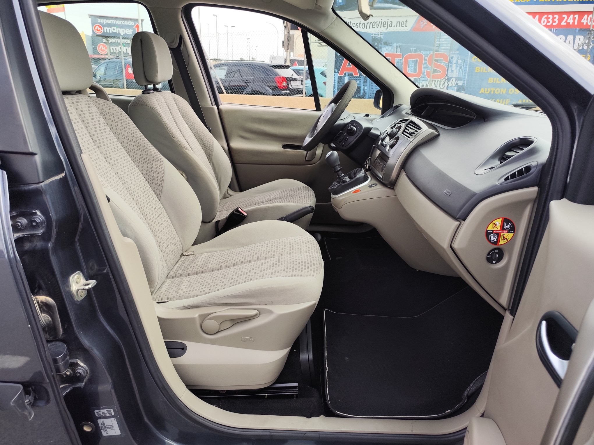 RENAUL GRAND SCENIC 1.9 DIESEL 130 CV 2006 7 PLAZAS 289.000 KM MANUAL