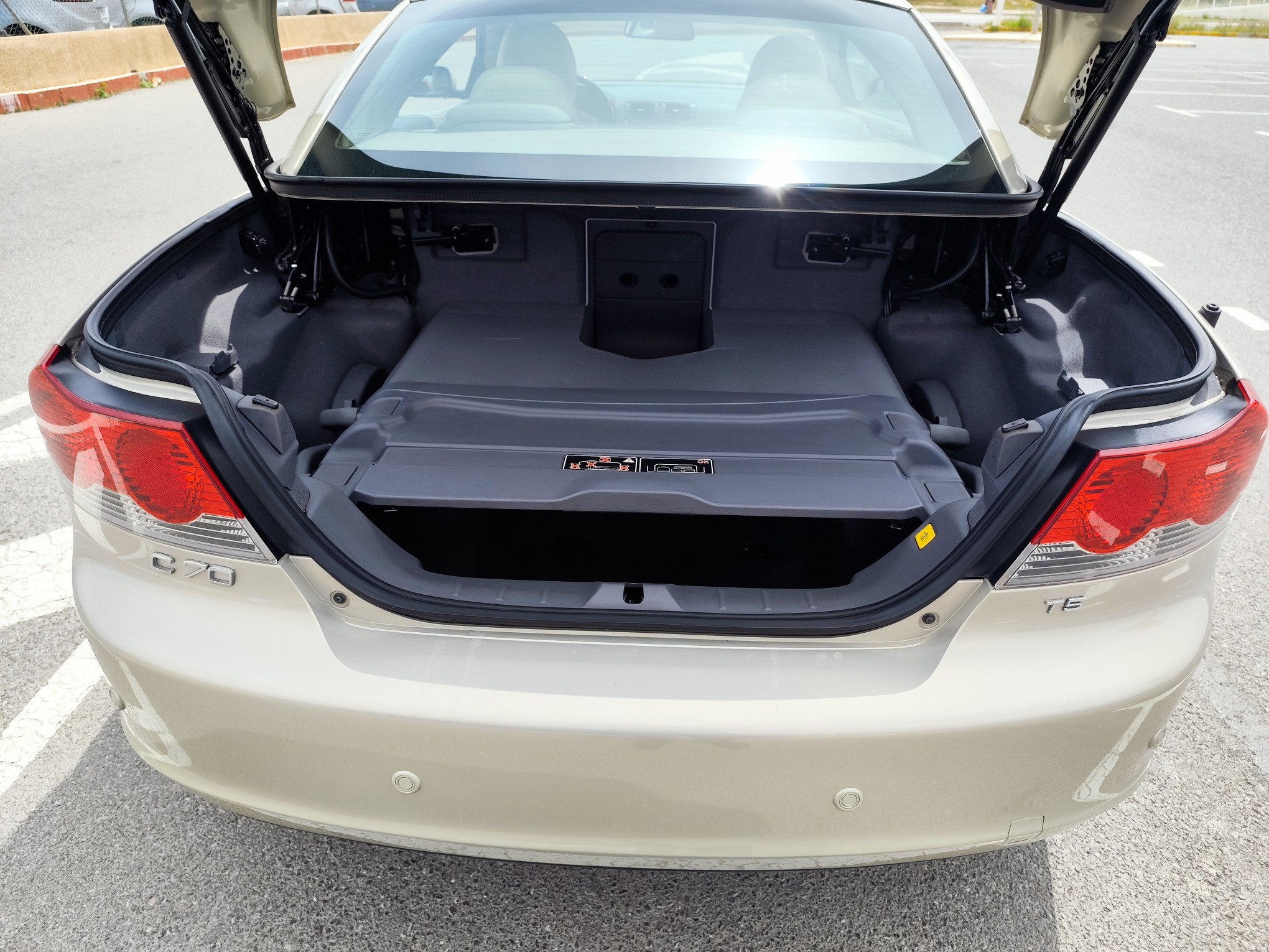 VOLVO C-70 2.4 GASOLINA 140 CV 115.000 KM 2007 AUTOMATICO