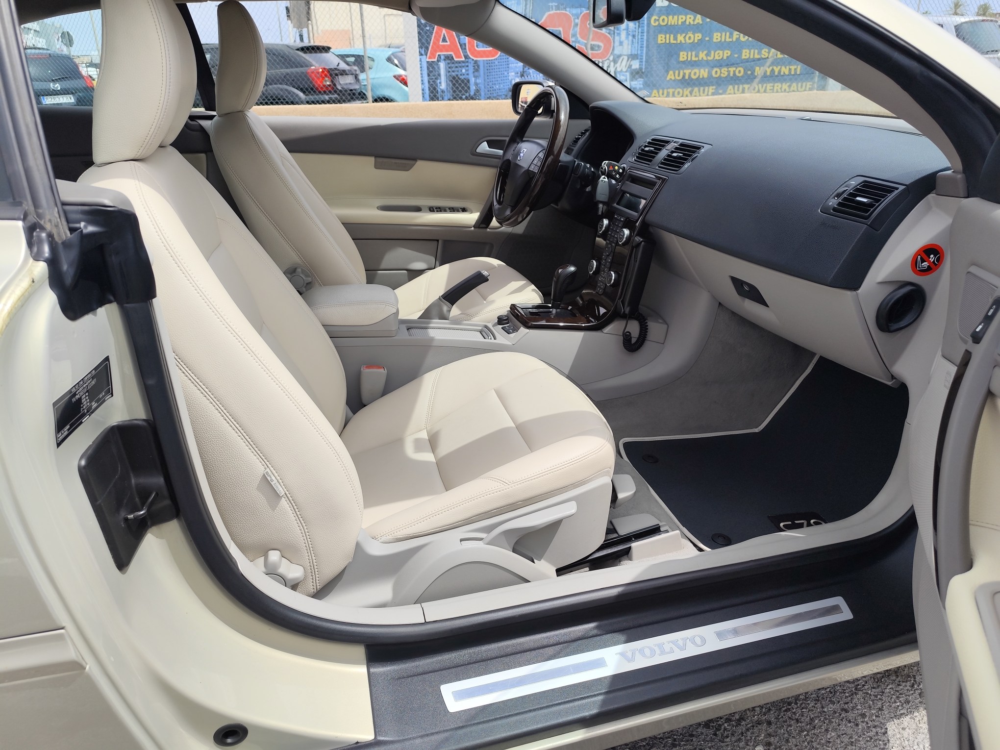 VOLVO C-70 2.4 GASOLINA 140 CV 115.000 KM 2007 AUTOMATICO