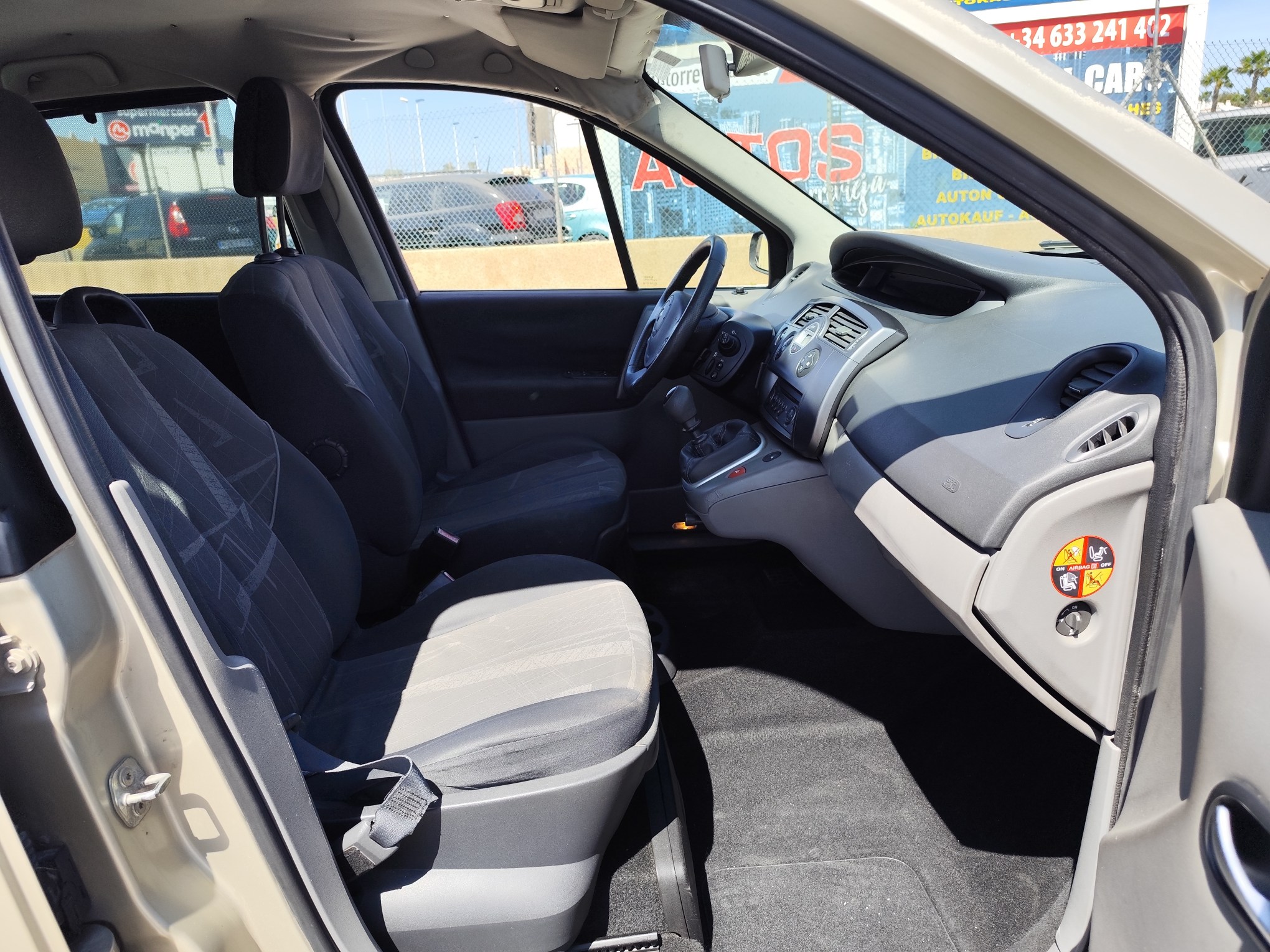 RENAULT SCENIC 1.5 DIESEL 105 CV 2006 231.000 KM MANUAL