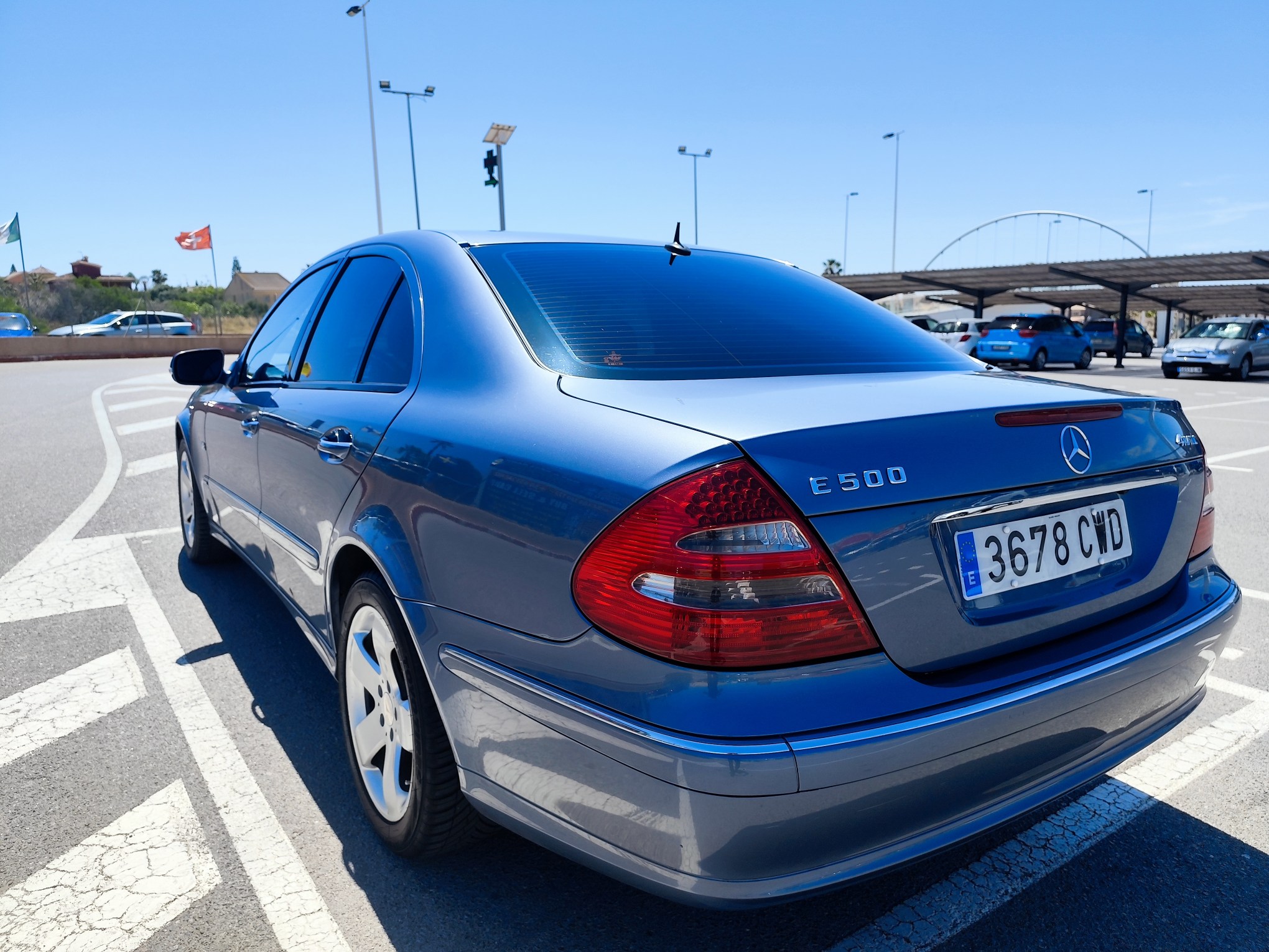 MERCEDES-BENZ E500 4 MATIC 5.0 GASOLINA 306 CV 342.000 KM 2004 AUTOMATICO