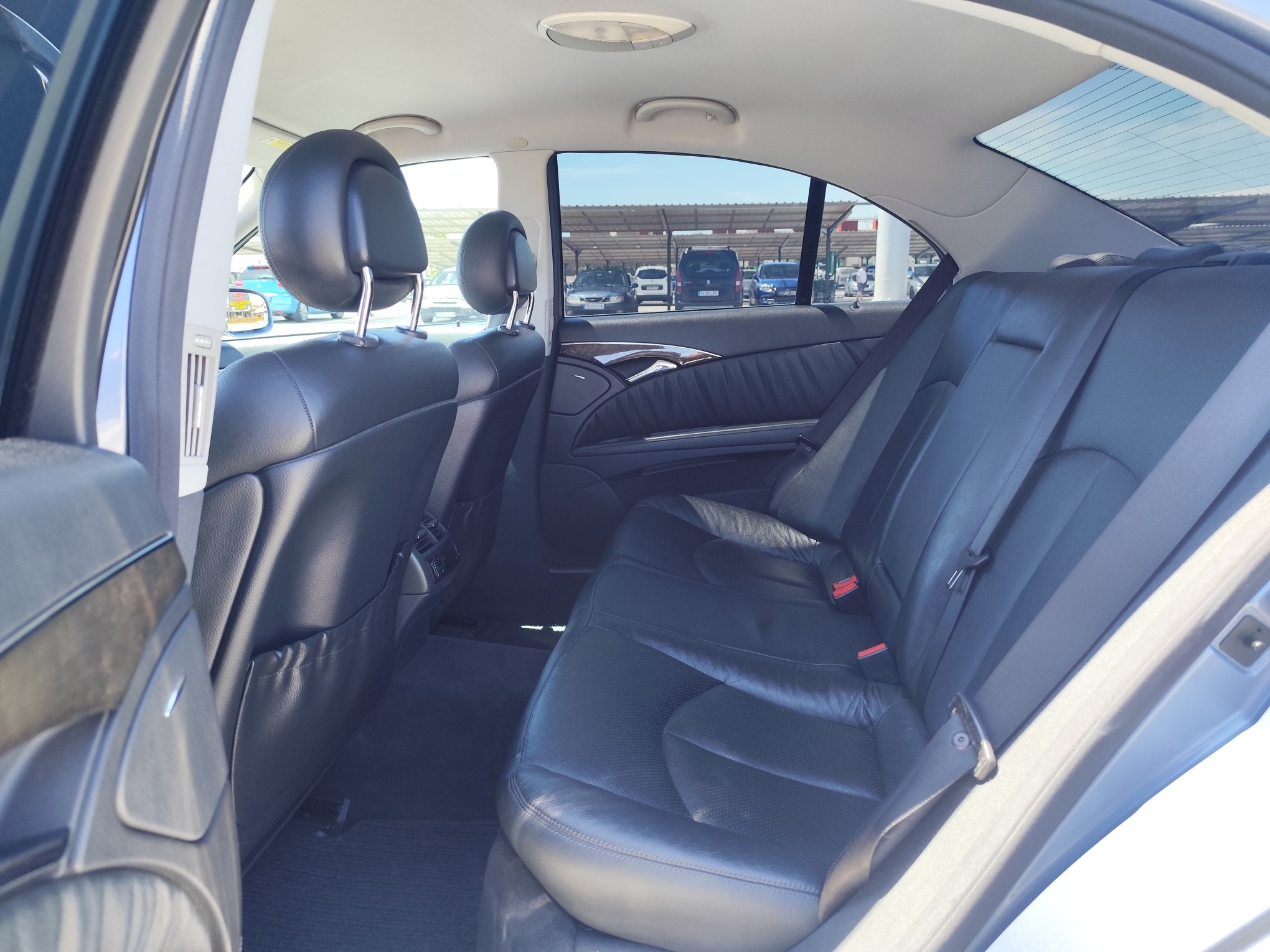 MERCEDES-BENZ E500 4 MATIC 5.0 GASOLINA 306 CV 342.000 KM 2004 AUTOMATICO