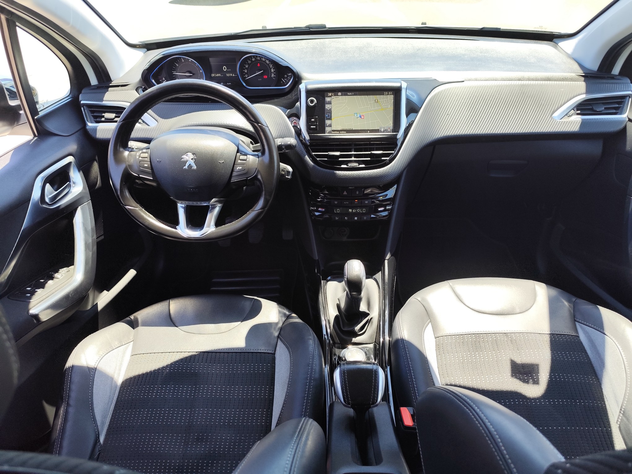 PEUGEOT 1.2 GASOLINA 110 CV 91.000 KM 2016 MANUAL