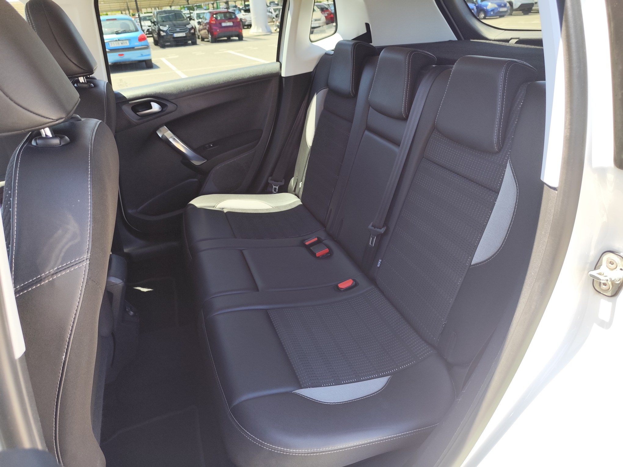 PEUGEOT 1.2 GASOLINA 110 CV 91.000 KM 2016 MANUAL