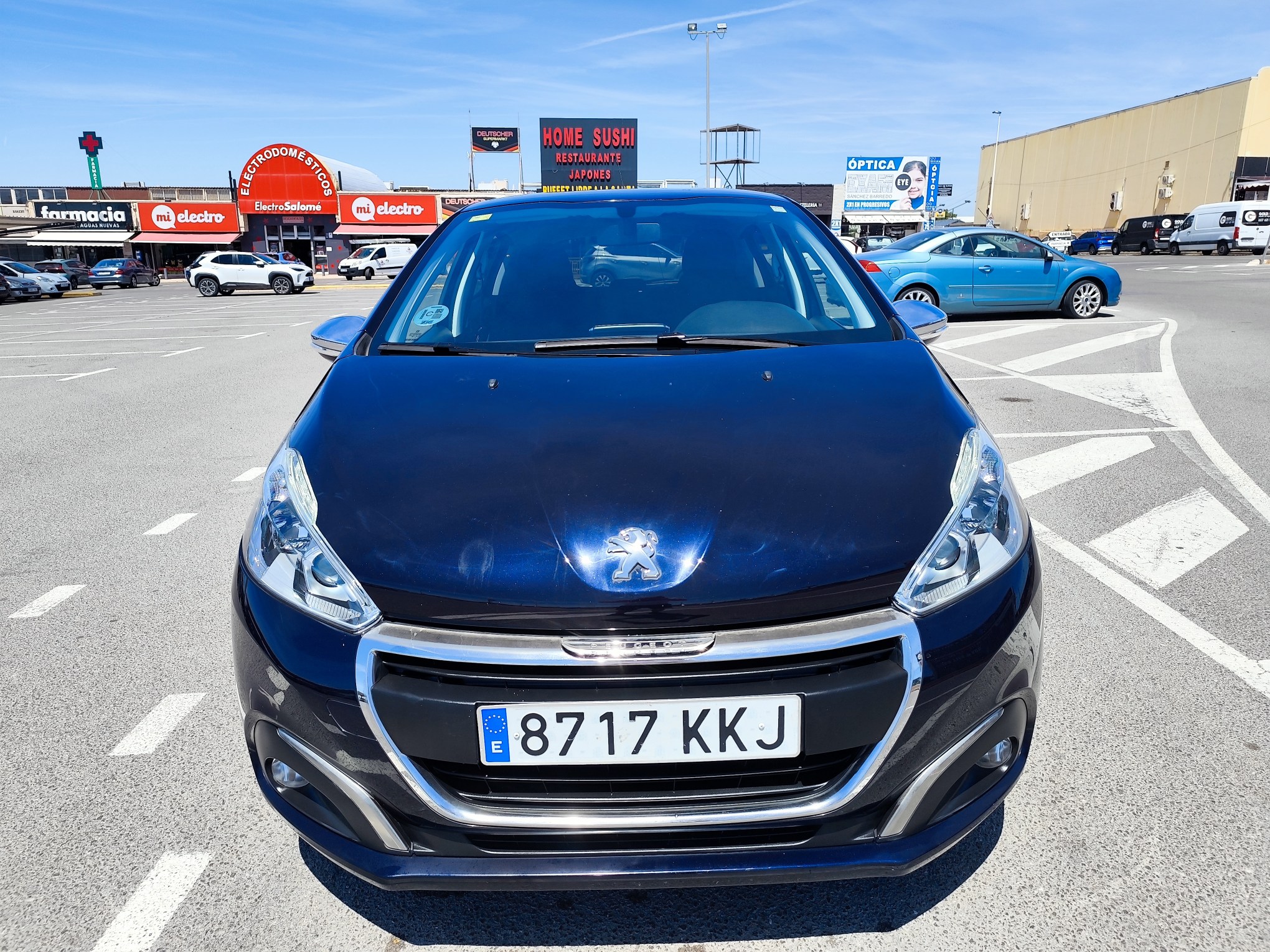 PEUGEOT 208 1.2 GASOLINA 82 CV 88.000 KM 2018 MANUAL