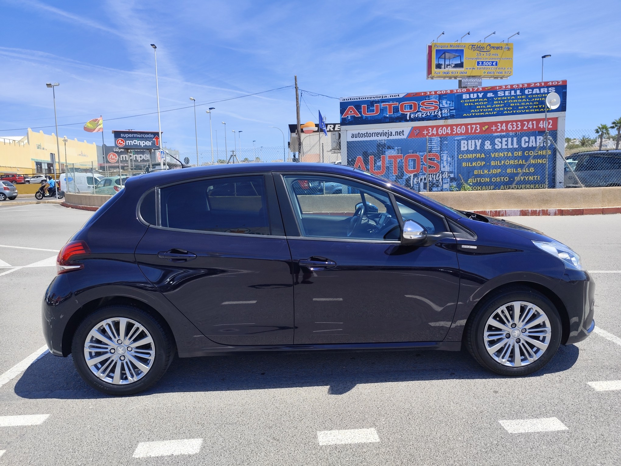 PEUGEOT 208 1.2 GASOLINA 82 CV 88.000 KM 2018 MANUAL