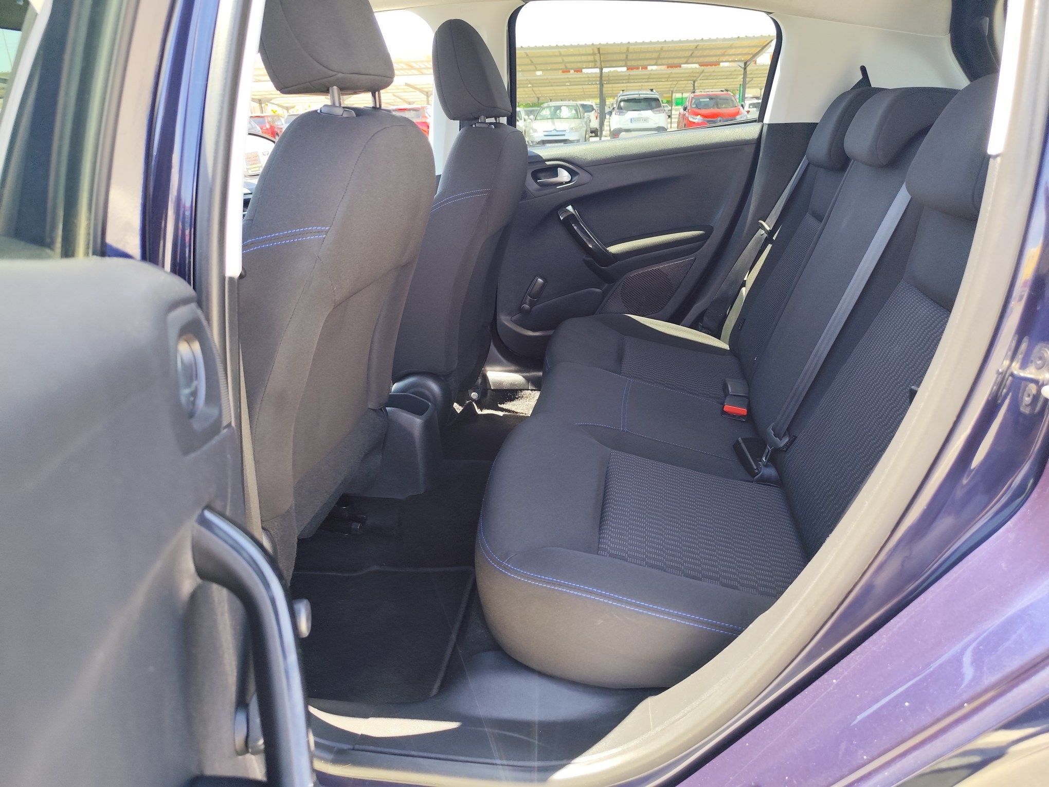 PEUGEOT 208 1.2 GASOLINA 82 CV 88.000 KM 2018 MANUAL