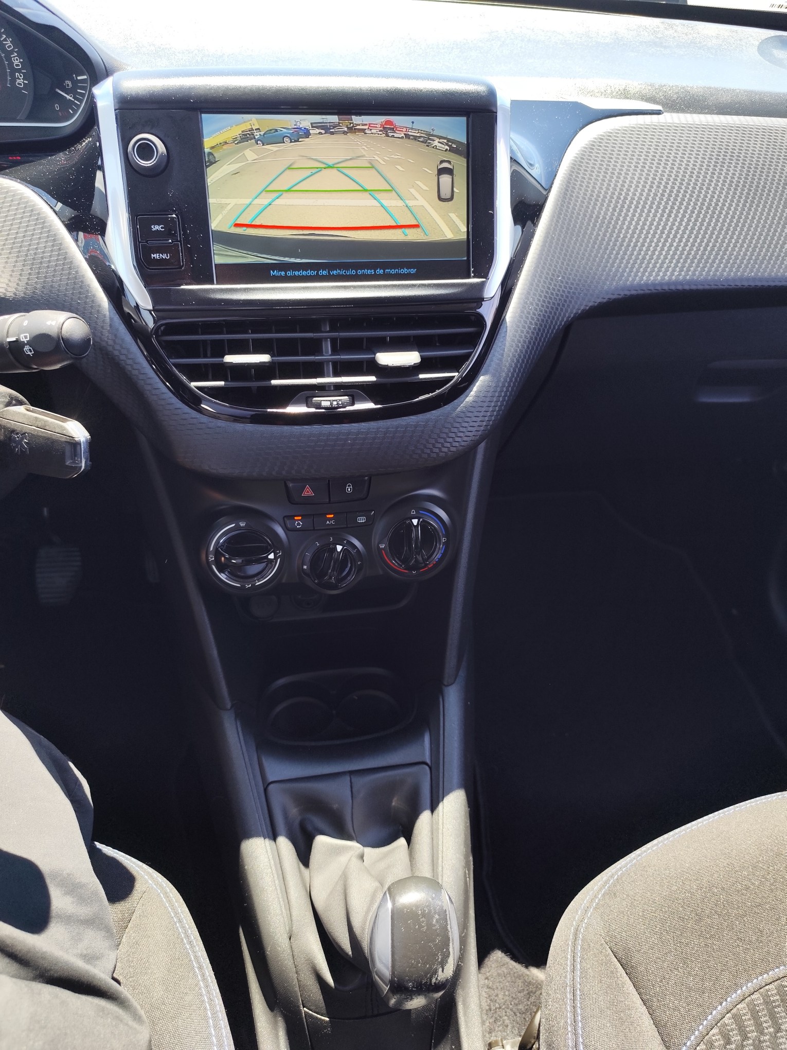 PEUGEOT 208 1.2 GASOLINA 82 CV 88.000 KM 2018 MANUAL