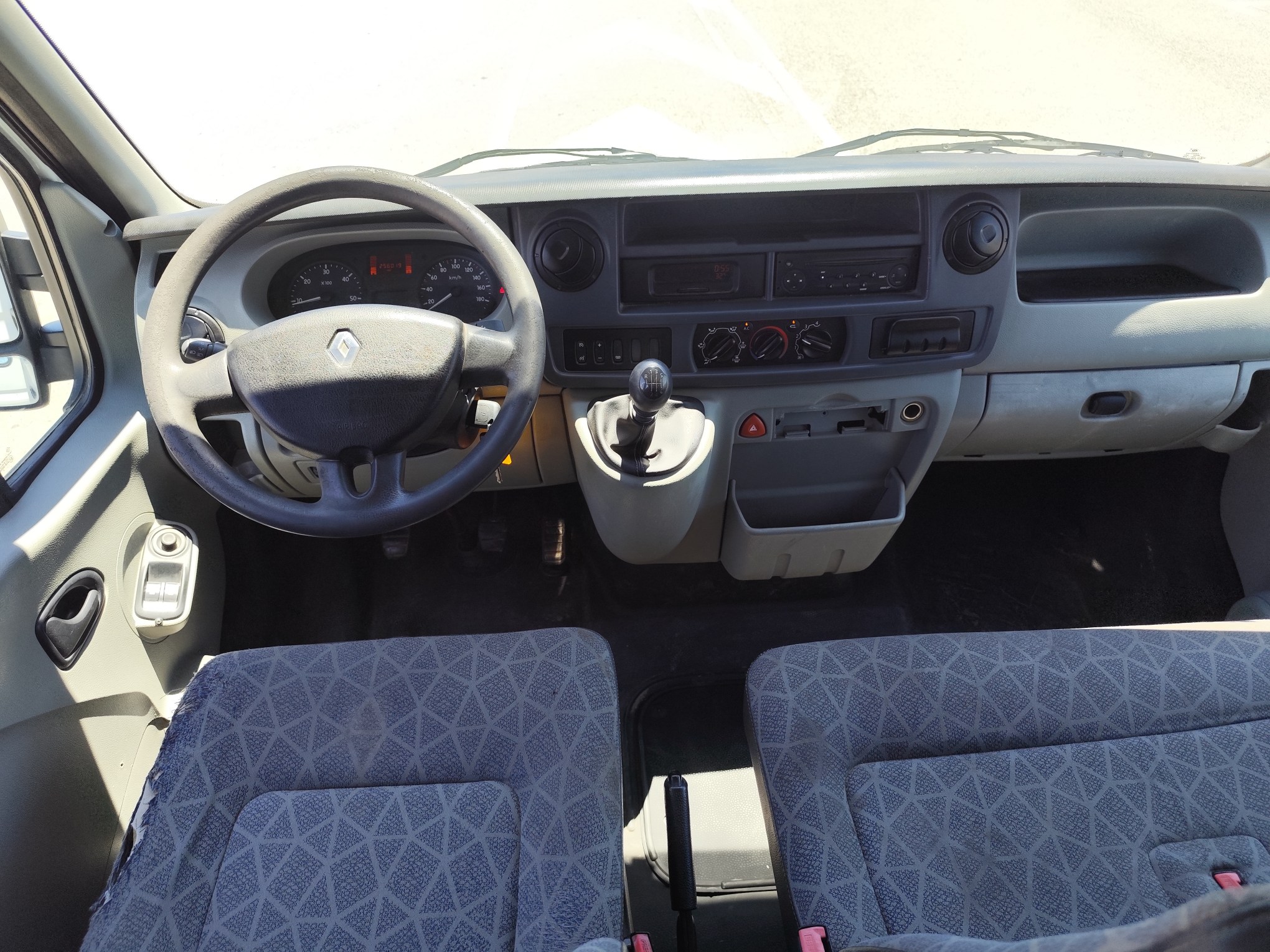 RENAULT MASTER 2.5 DIESEL 120 CV 256.000 KM 2007 7 PLAZAS MANUAL