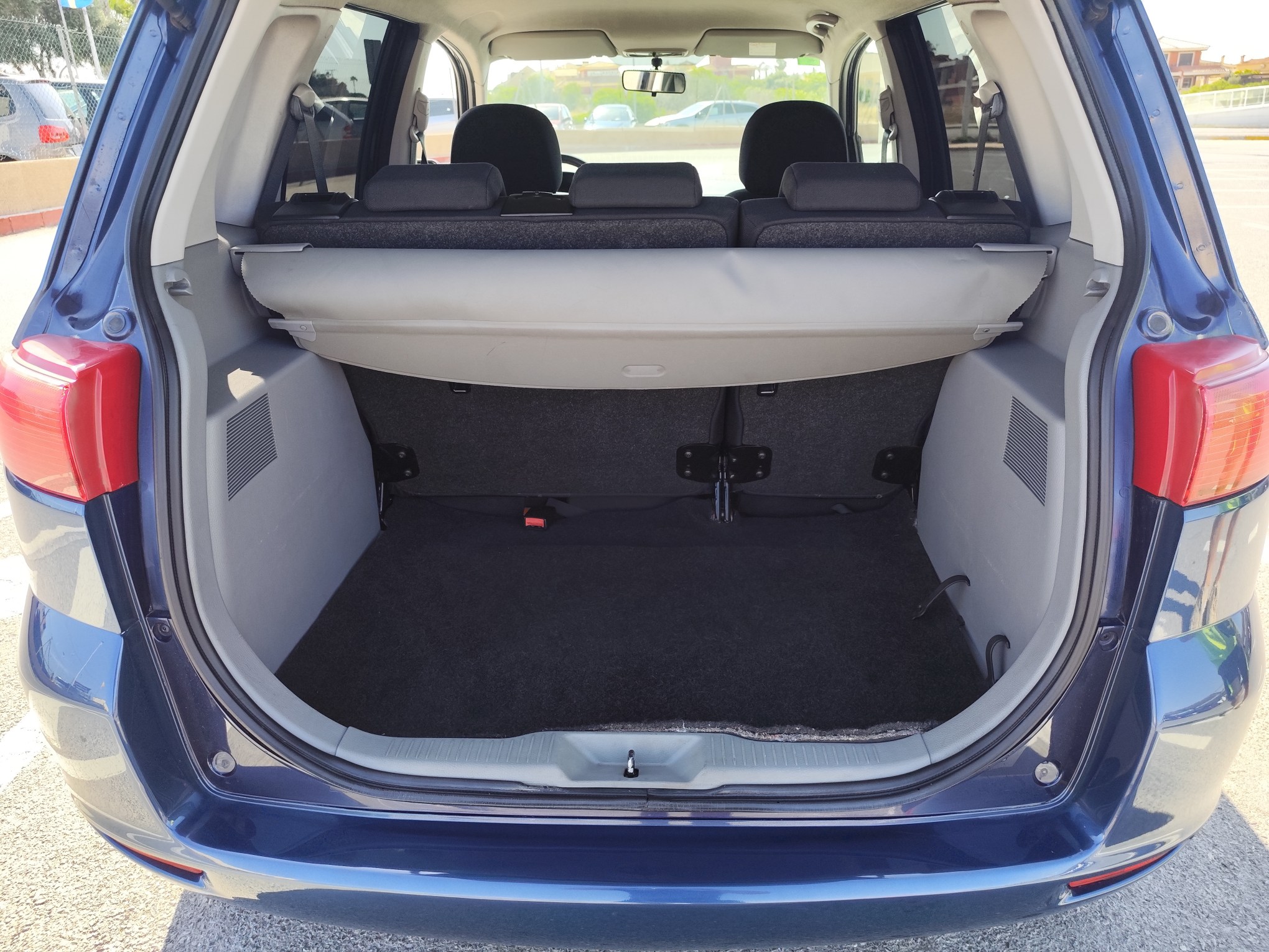 MAZDA 2 1.2 GASOLINA 75 CV 2004 157.000 KM MANUAL