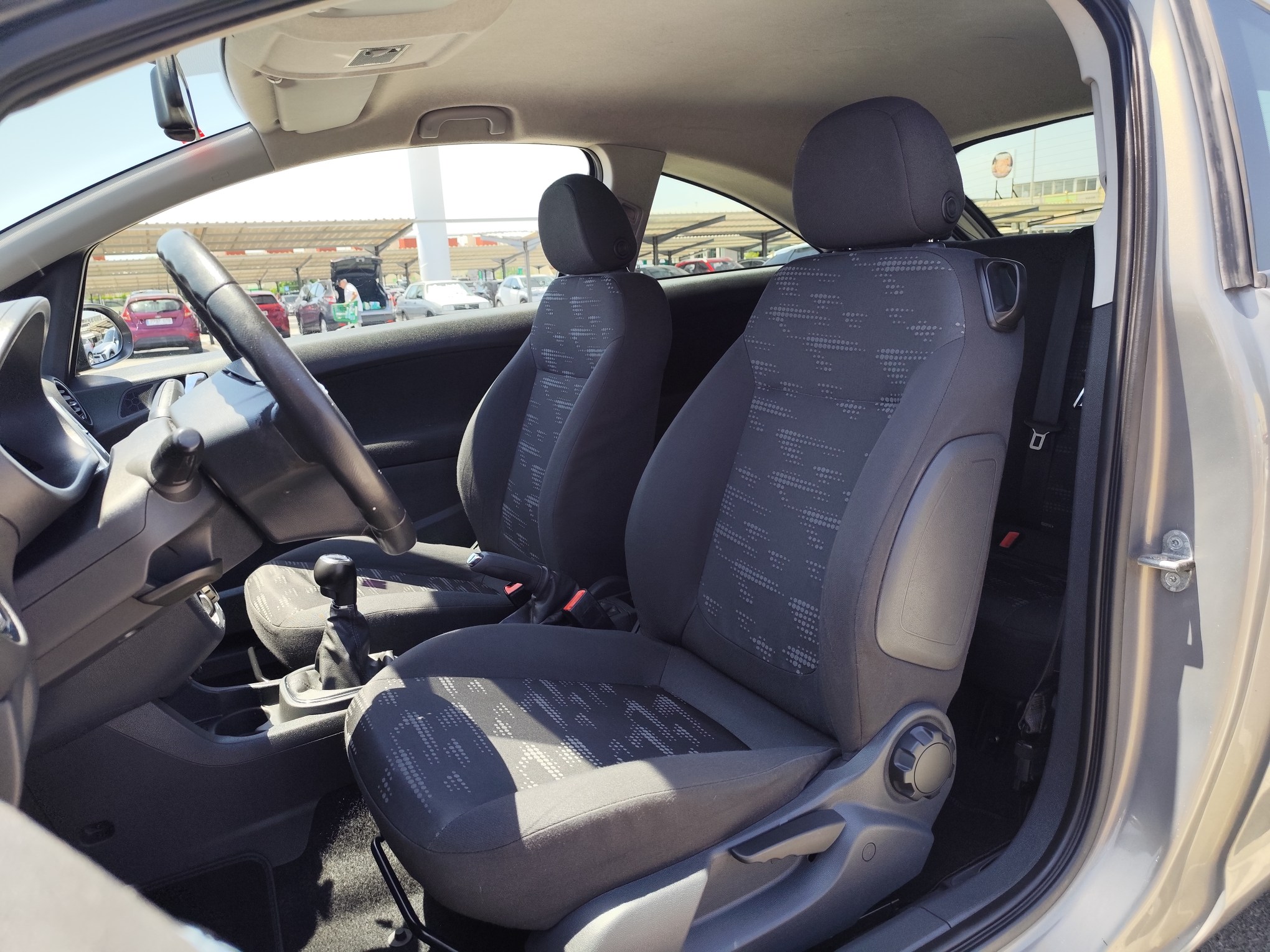 OPEL CORSA 1.2 GASOLINA 70 CV 2011 167.000 KM MANUAL