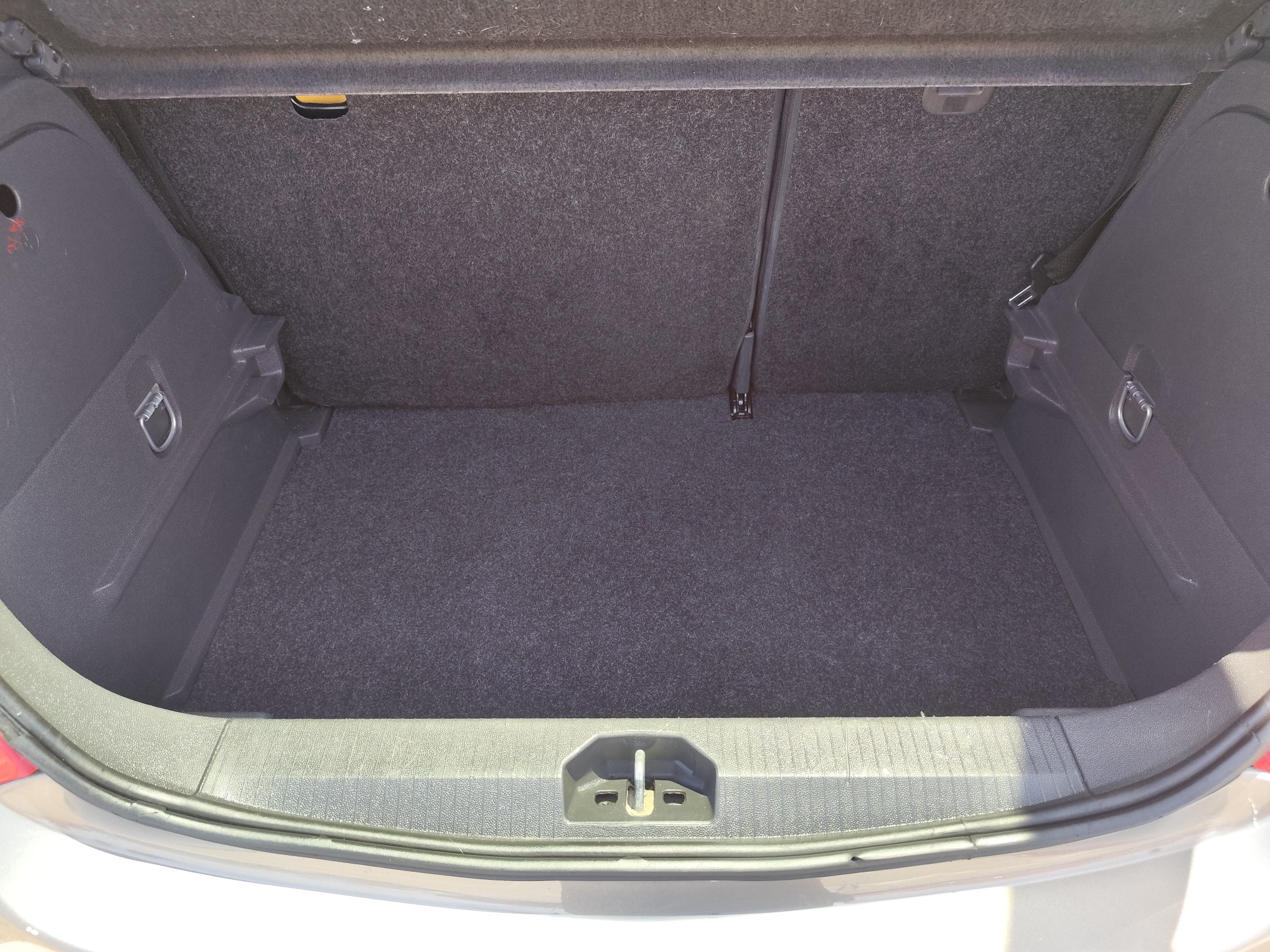 OPEL CORSA 1.2 GASOLINA 70 CV 2011 167.000 KM MANUAL
