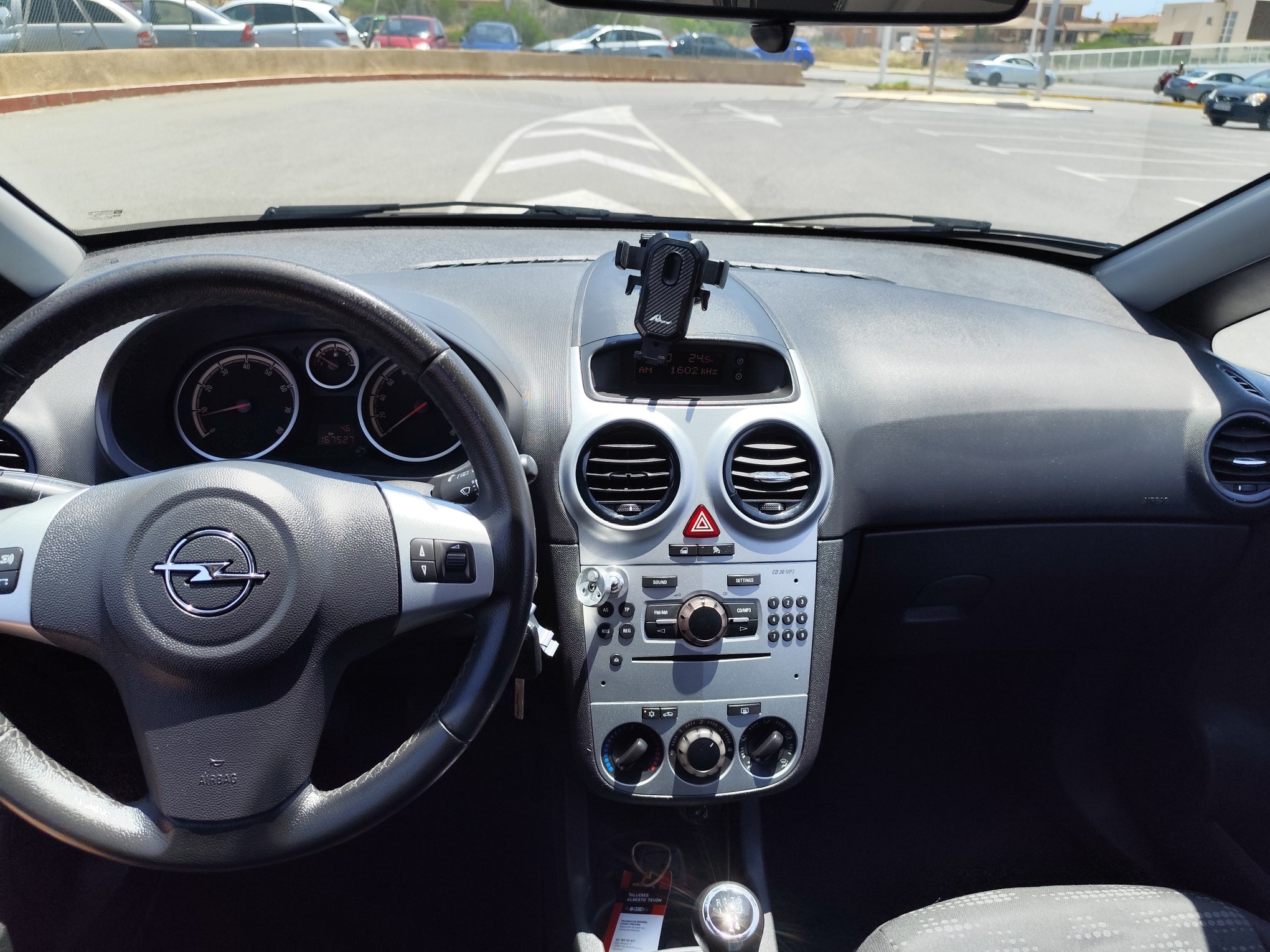 OPEL CORSA 1.2 GASOLINA 70 CV 2011 167.000 KM MANUAL