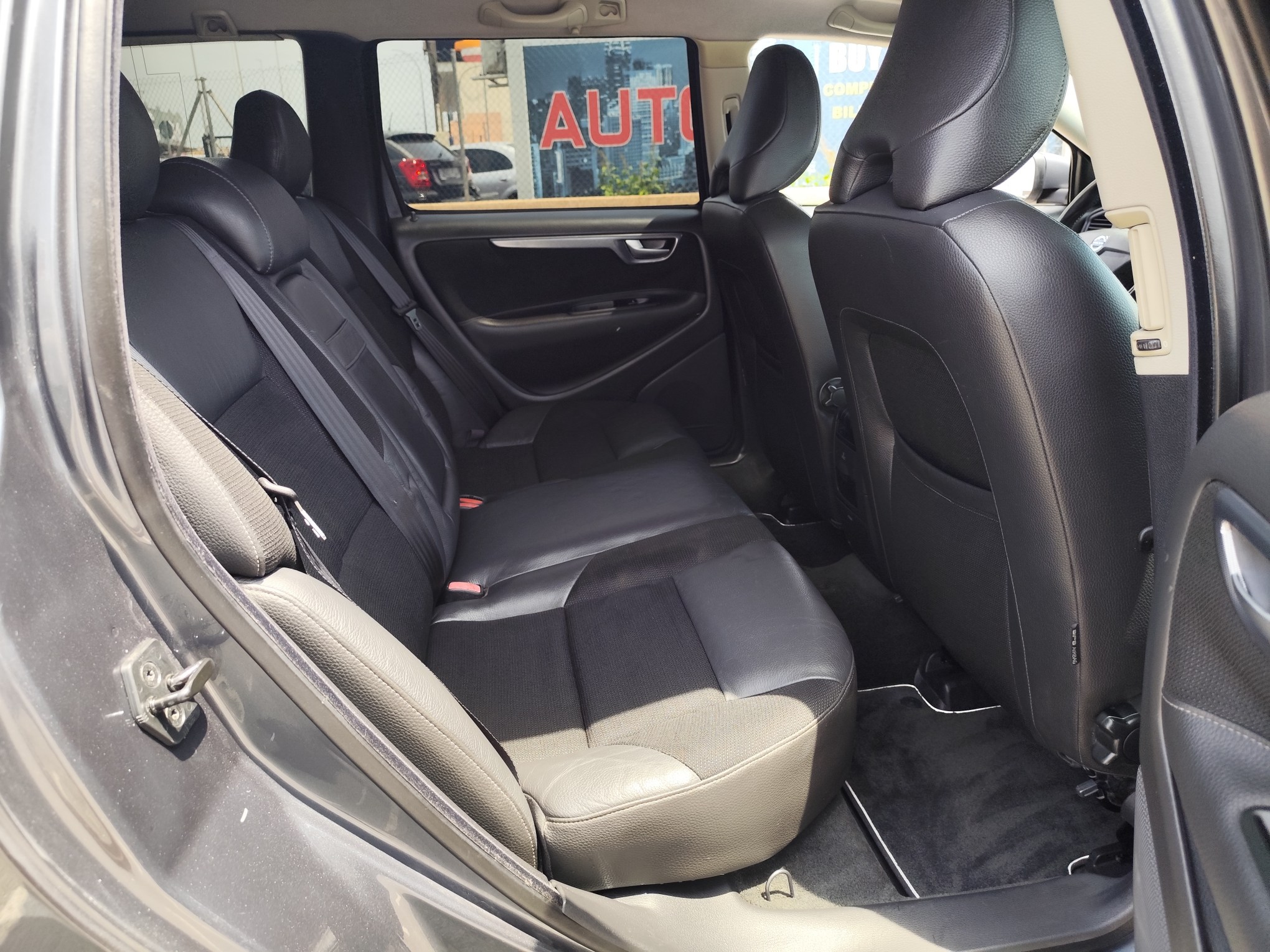 VOLVO V70 2.4 DIESEL 163 CV 2007 227.000 KM AUTOMATICO