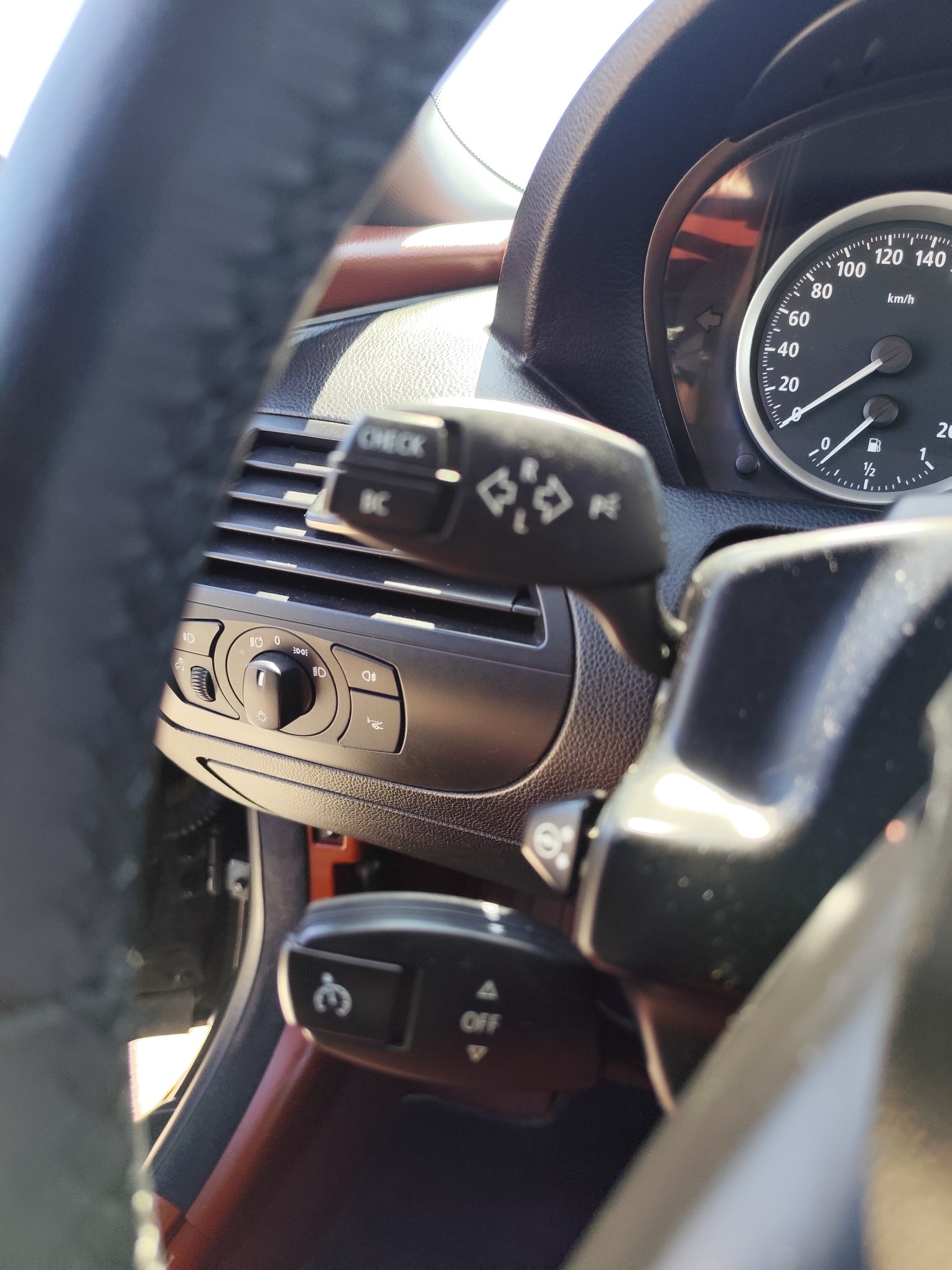 BMW 630i 3.0 GASOLINA 258 CV 2006 199.000 KM AUTOMATICO