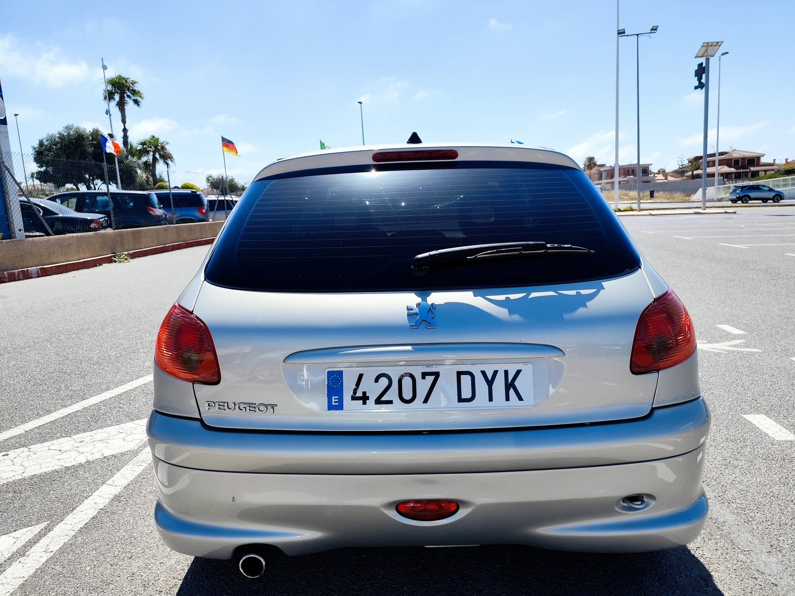 PEUGEOT 206 1.6 GASOLINA 110 CV 107.000 KM 2006 AUTOMATICO