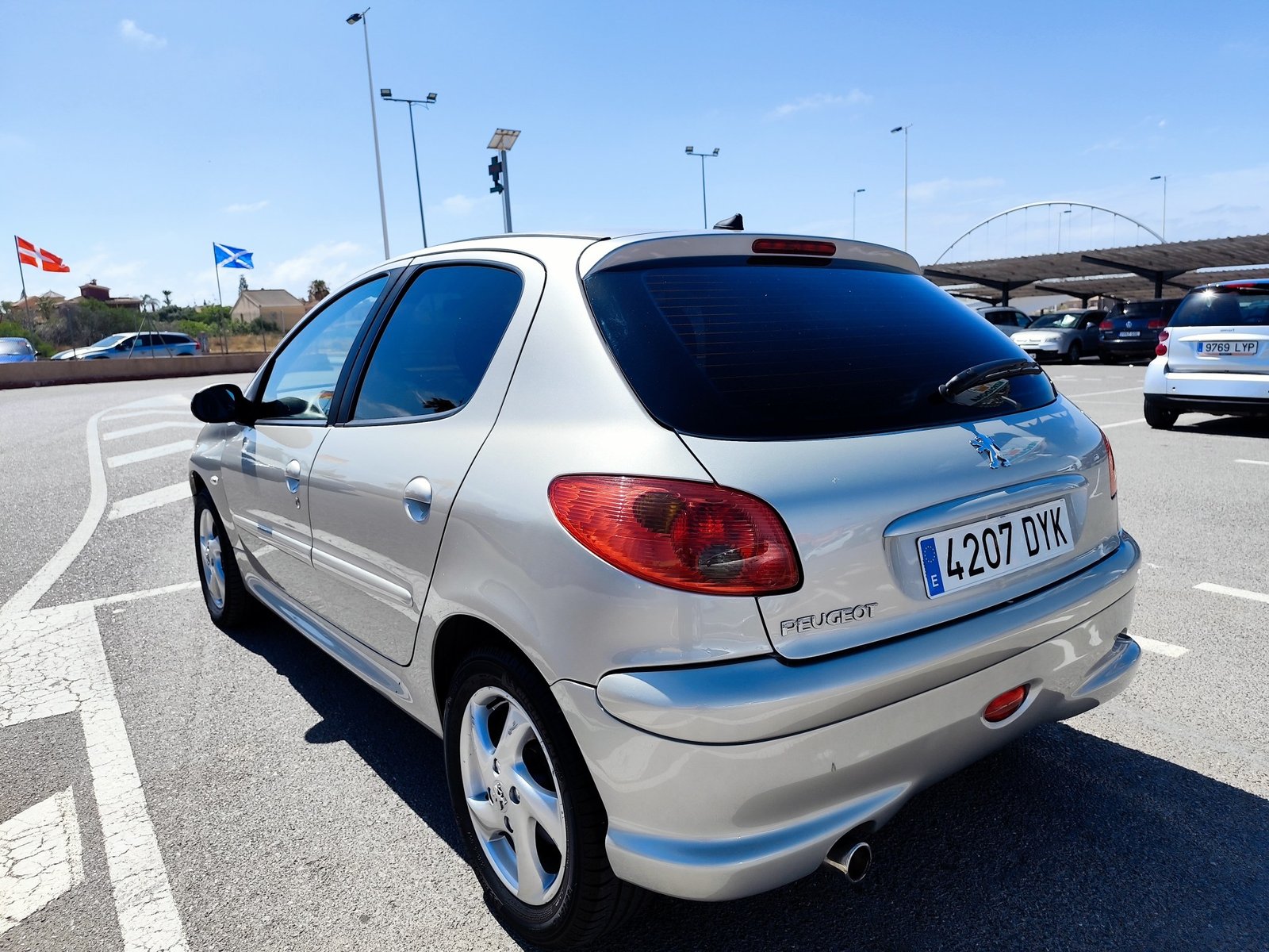 PEUGEOT 206 1.6 GASOLINA 110 CV 107.000 KM 2006 AUTOMATICO