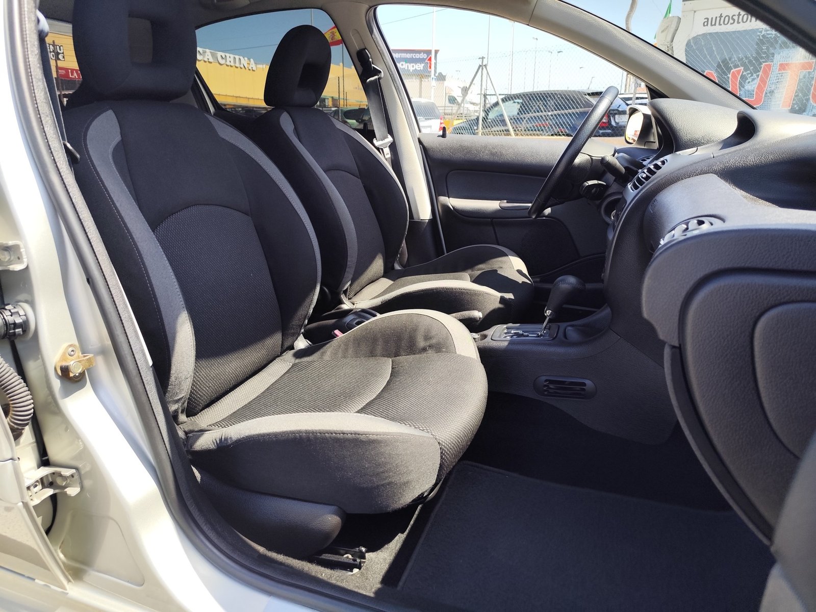 PEUGEOT 206 1.6 GASOLINA 110 CV 107.000 KM 2006 AUTOMATICO