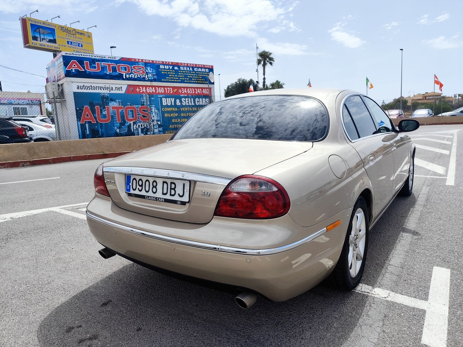JAGUAR S-TYPE 3.0 GASOLINA 238 CV 2004 SOLO 83.000 KM AUTOMATICO